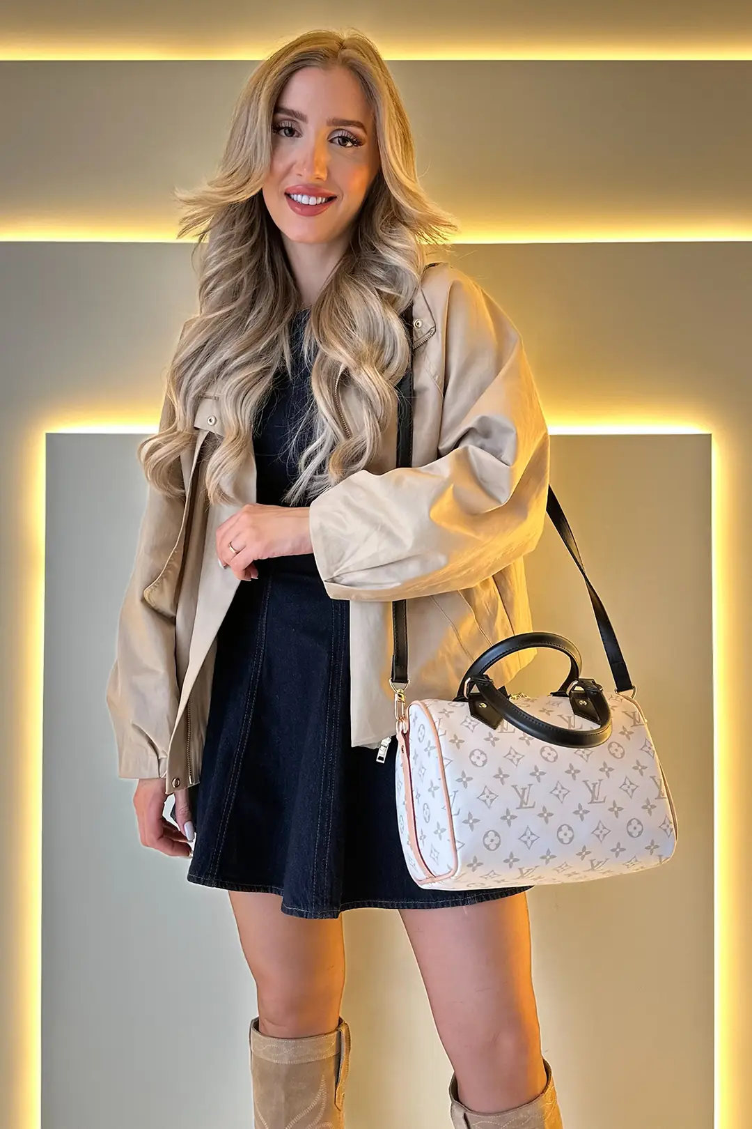 LV - Speedy Beyaz Siyah Detay