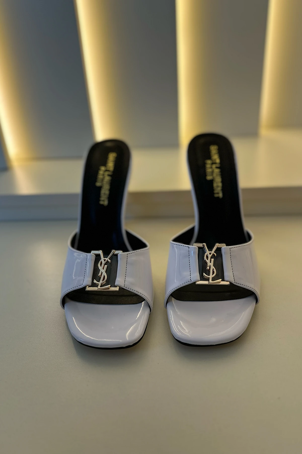 Ysl - Topuklu Arkası Açık Beyaz Gold Kemerli