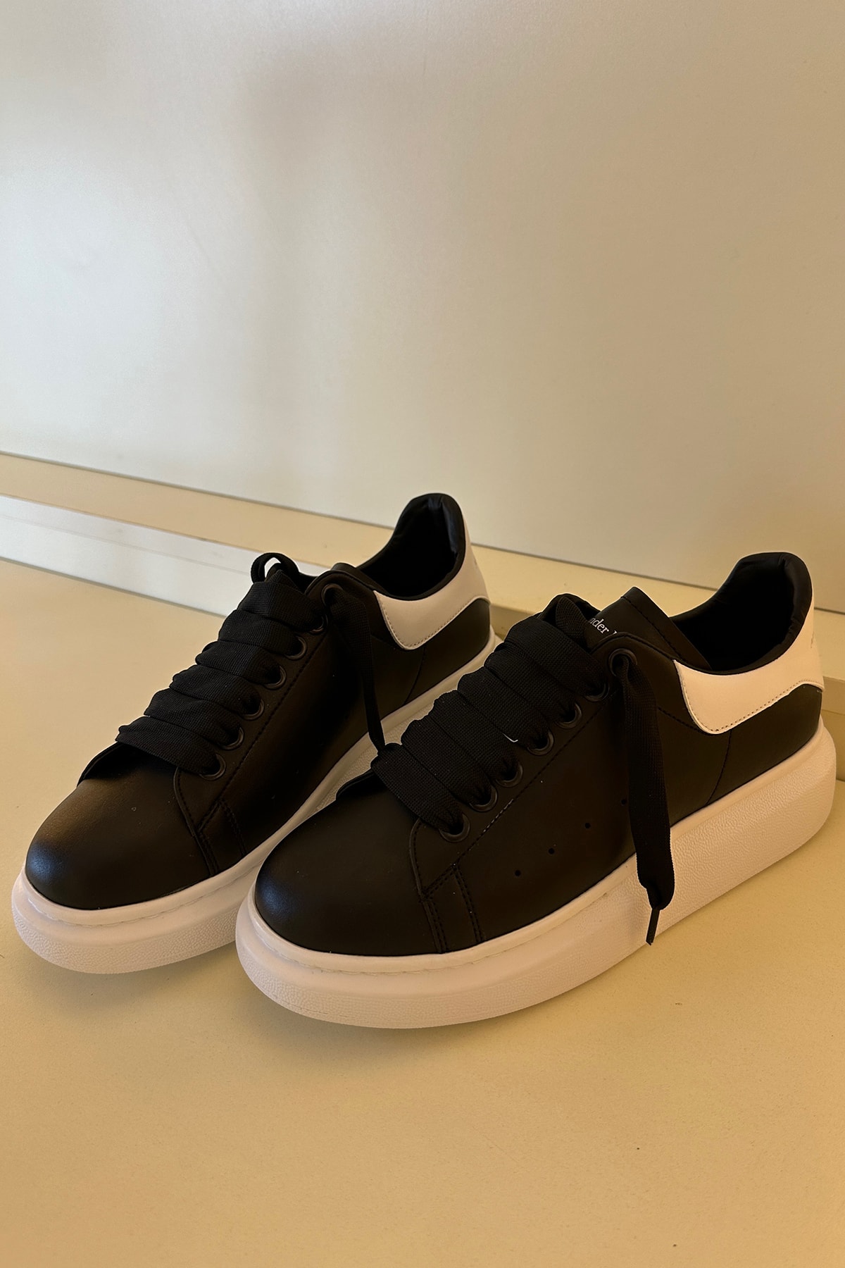 Alxndr Mcqn - Sneakers Siyah Beyaz Detay - 37