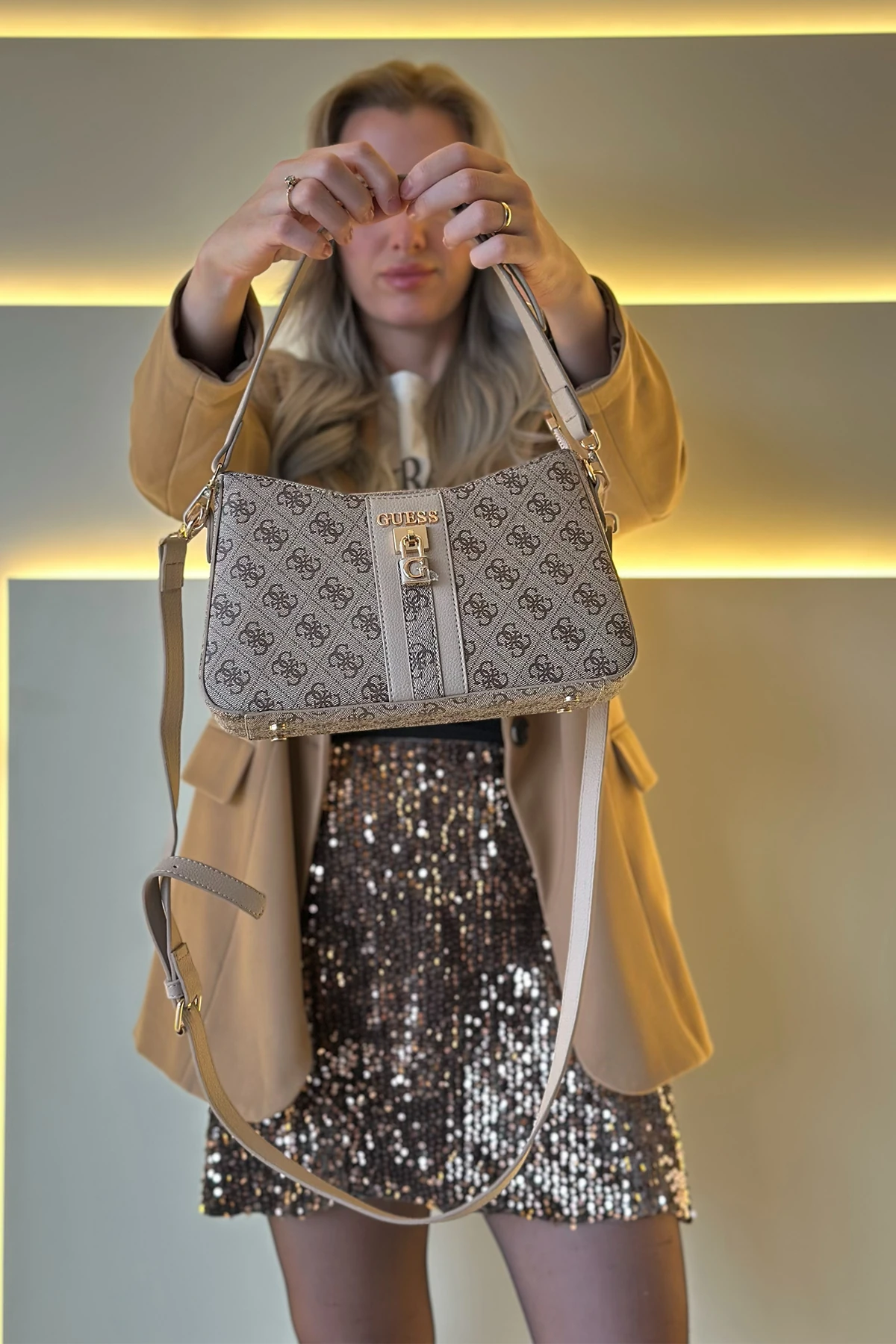 GSS - Monogram Detay Kilitli Kahve Çanta