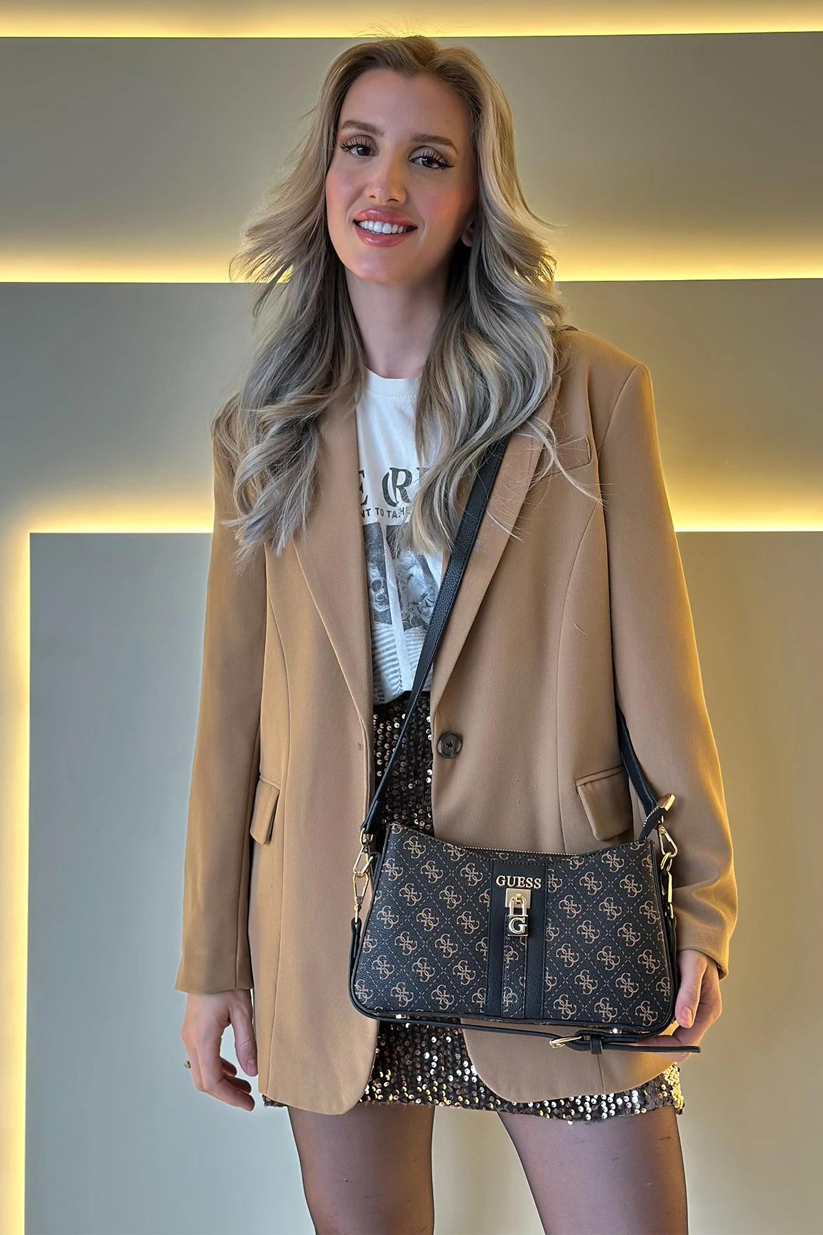 GSS - Monogram Detay Kilitli Siyah Kahve Detay Çanta