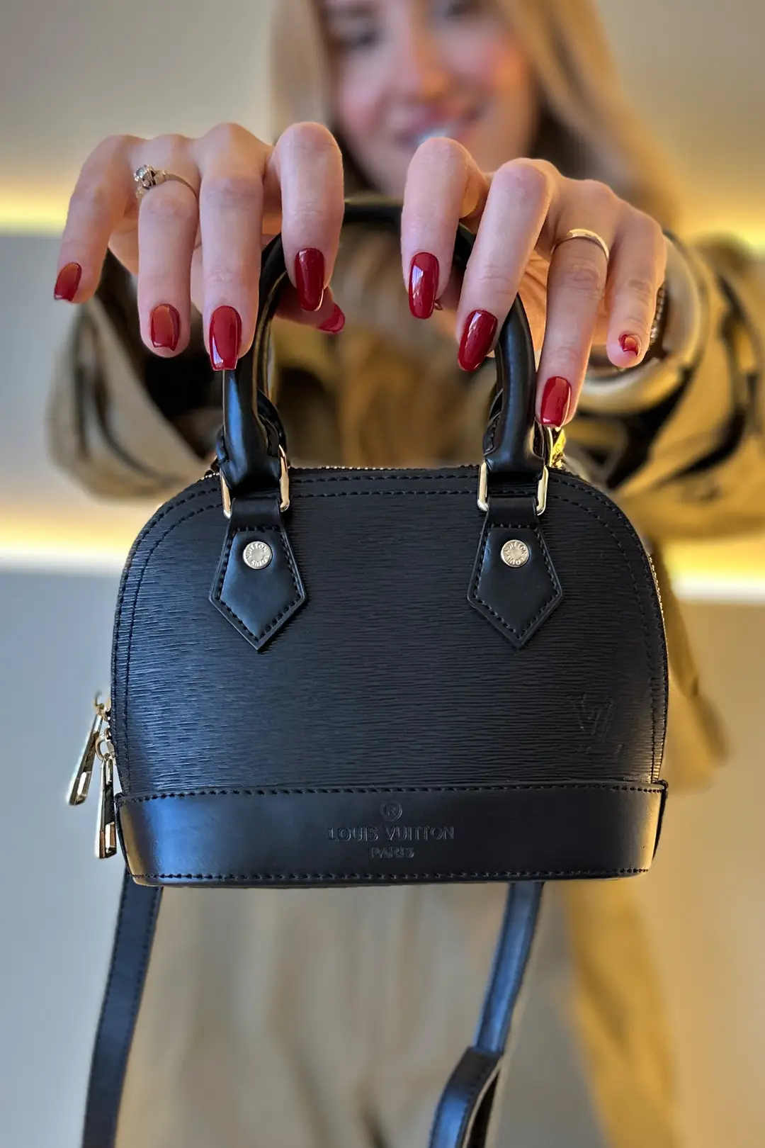 LV - Mini Alma Pm Siyah Düz Deri