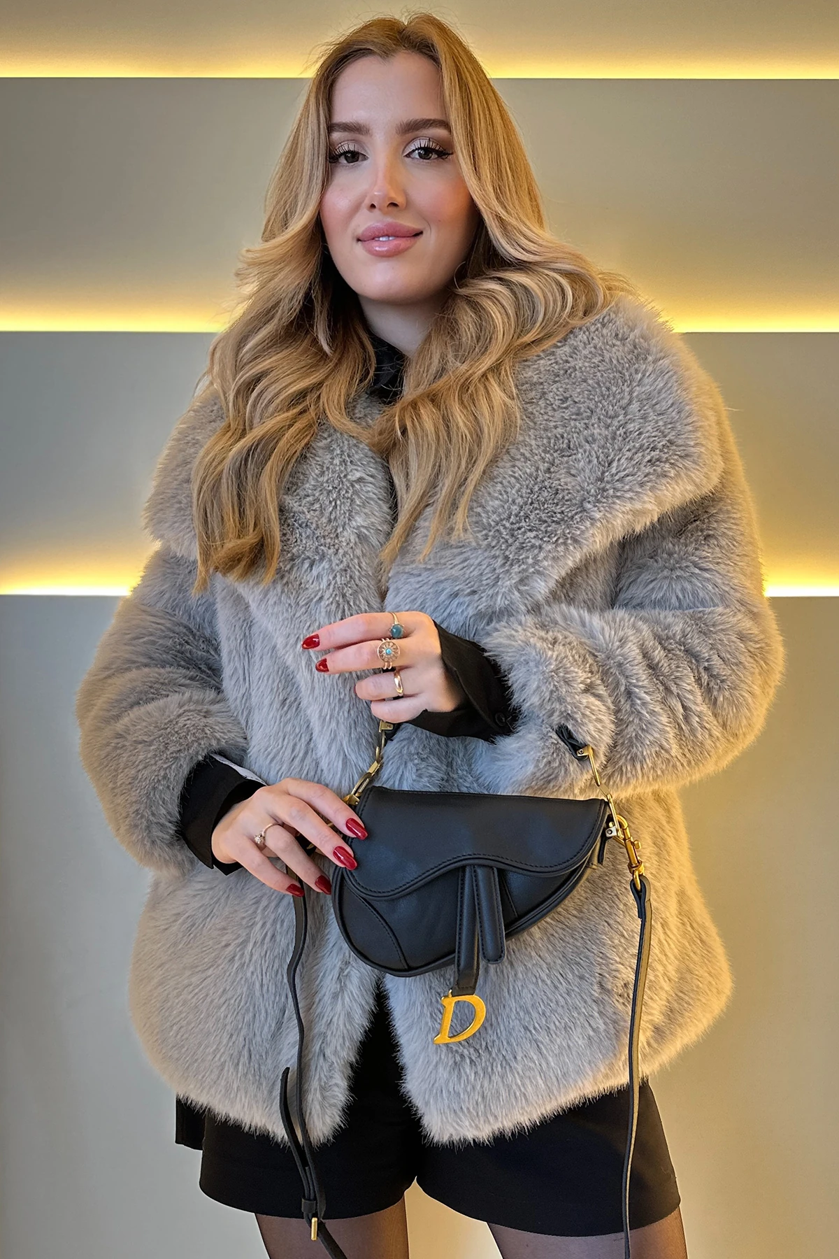 Chrstn Dr - Mini Saddle  Siyah Düz Deri