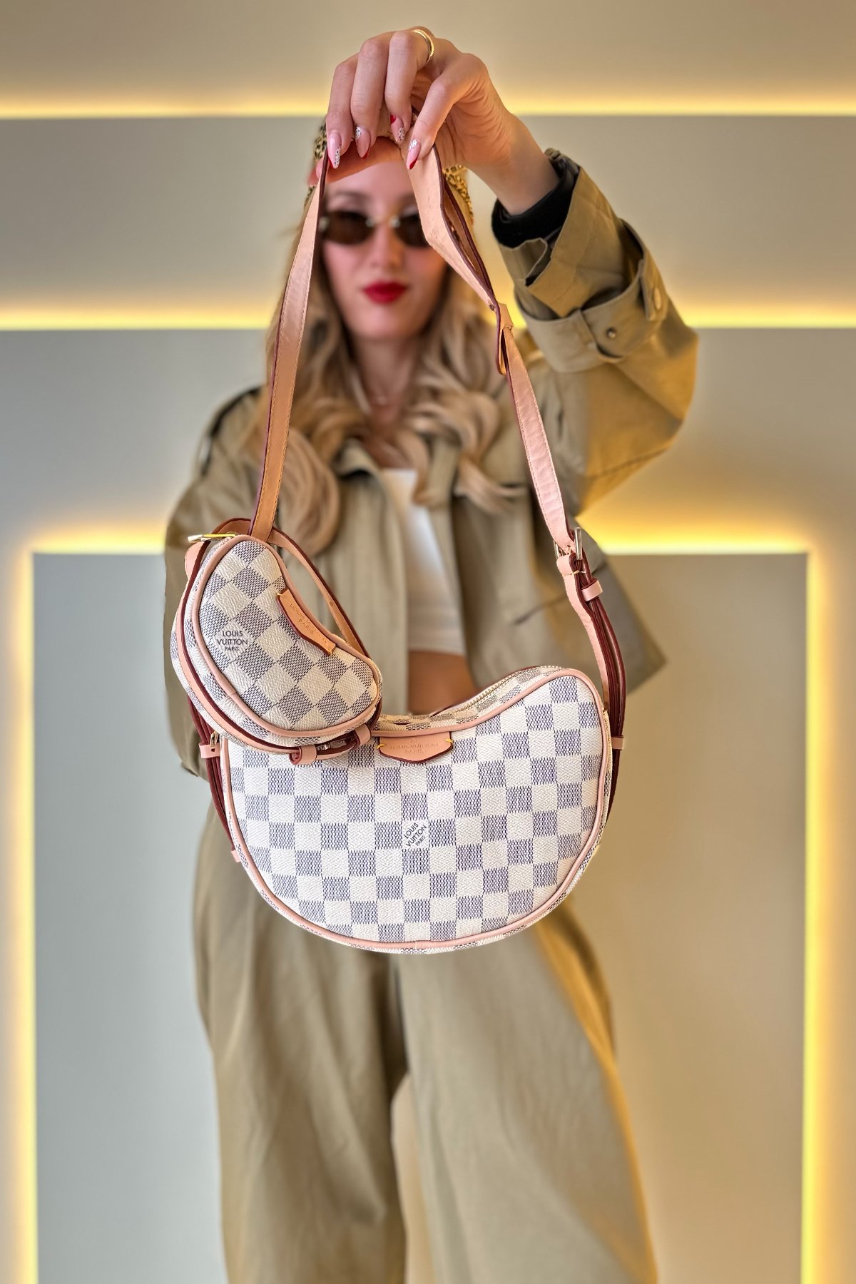 LV - Elegant Beyaz Dama