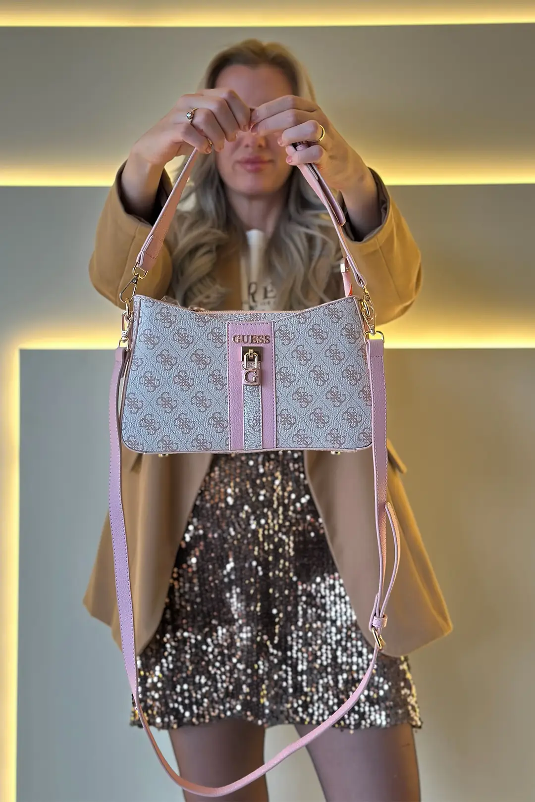 GSS - Monogram Detay Kilitli Pembe Çanta