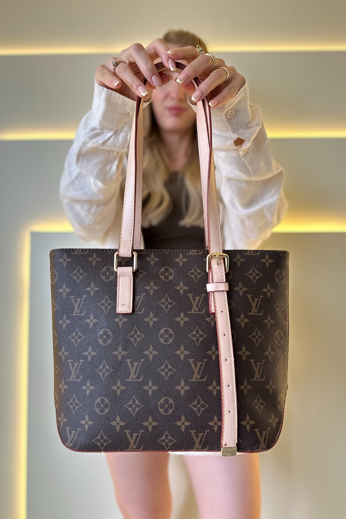 LV - Lys Kahve Pudra Detay