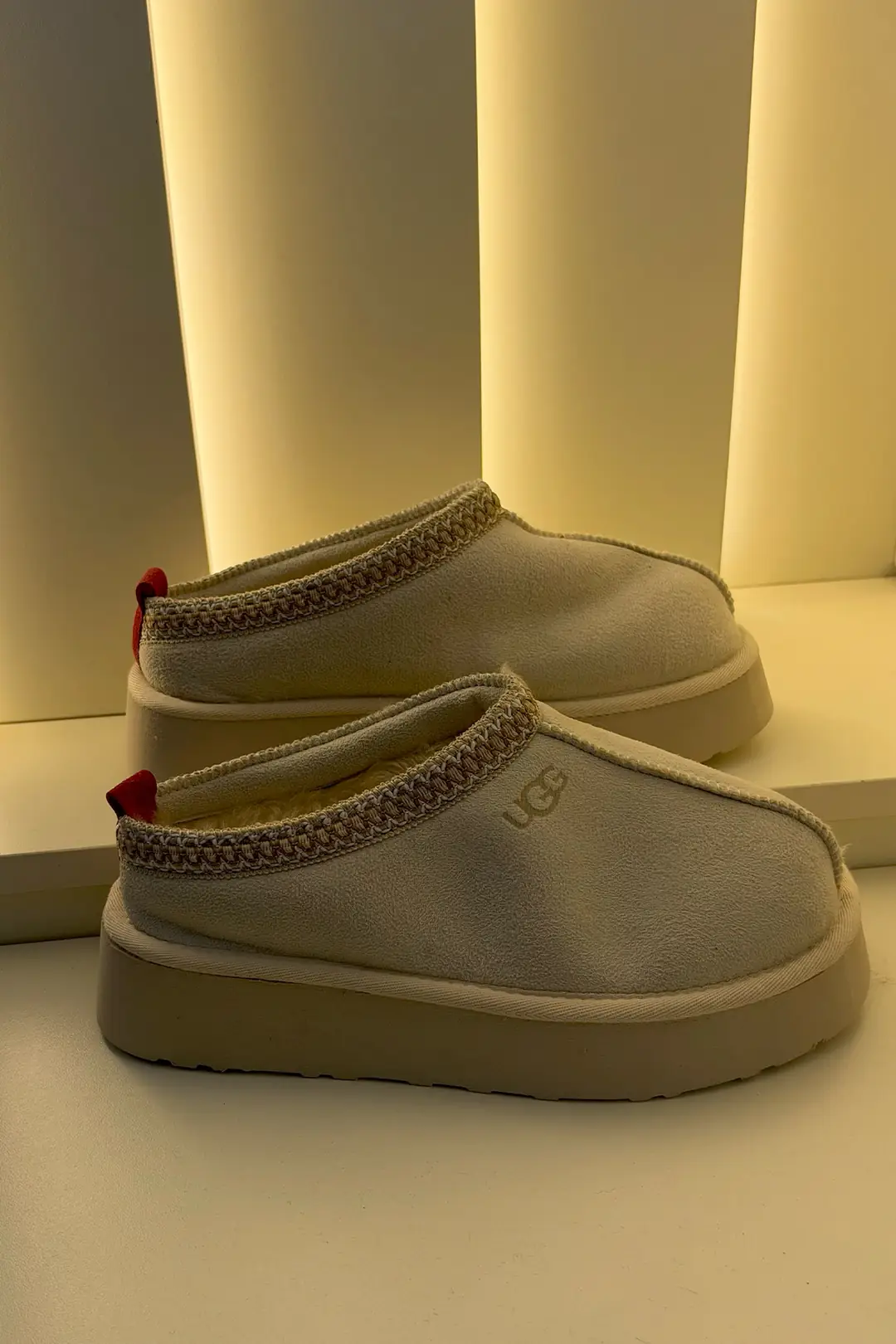 Ugg - Yeni Sezon Terlik Krem