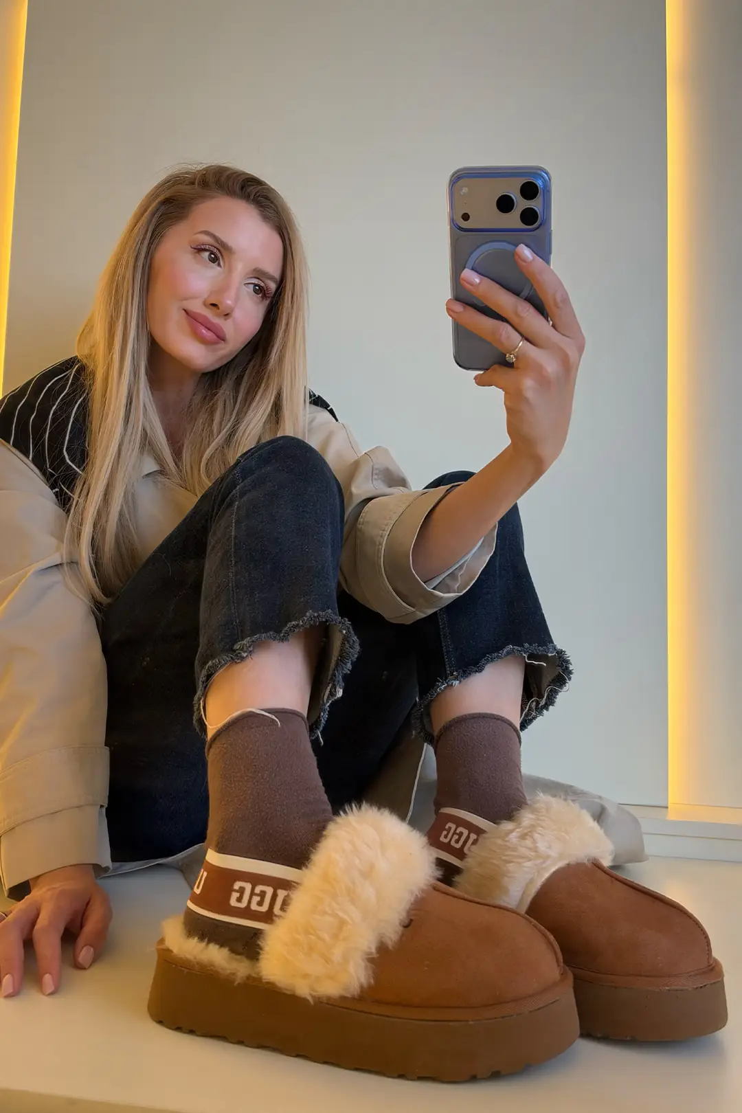 Ugg - Arka Bantlı Terlik Taba