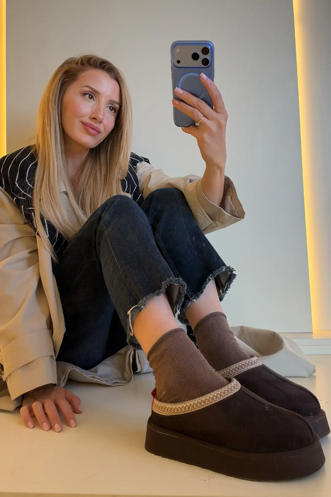 Ugg - Arka Bantlı Terlik Siyah