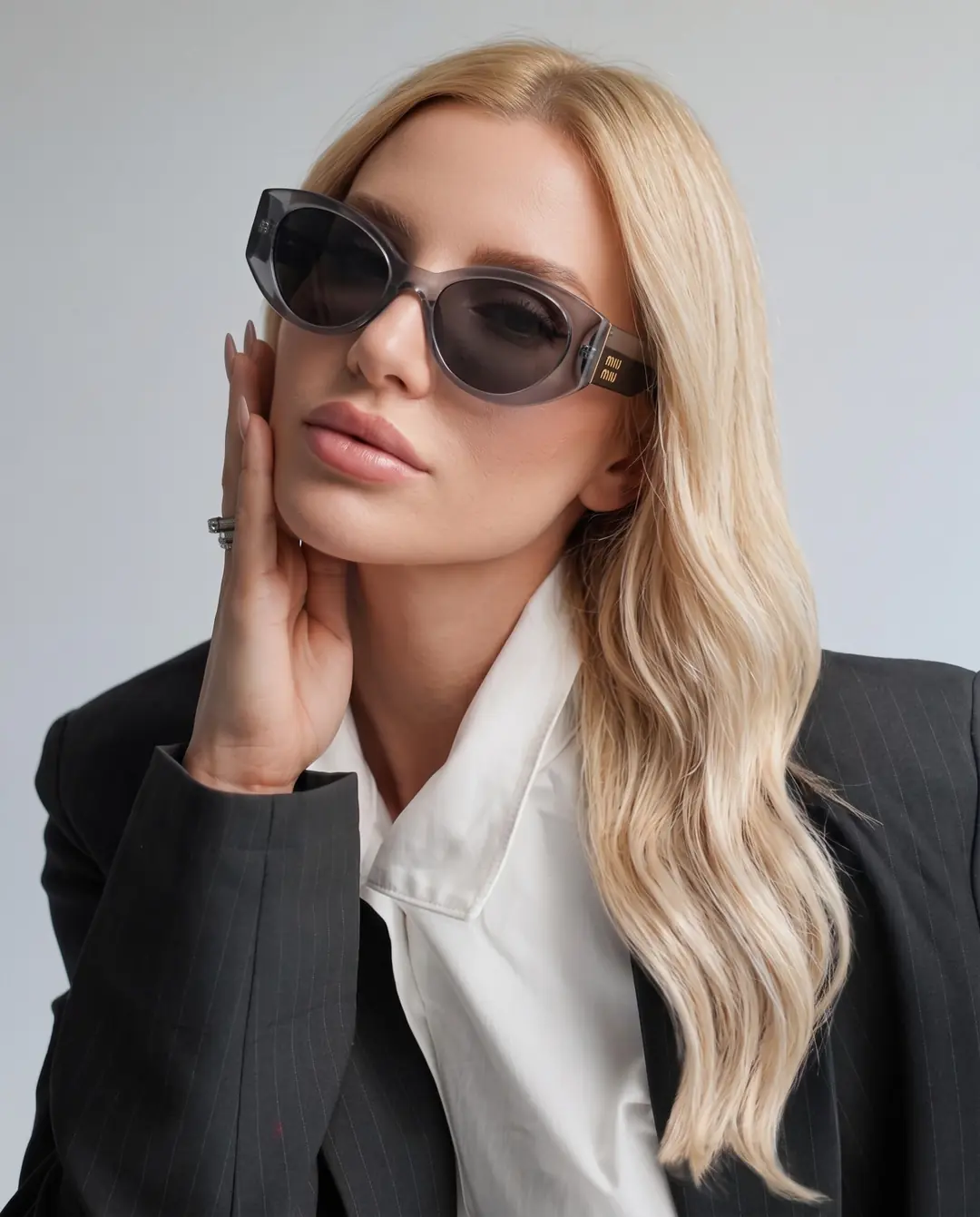 Miu Miu MU 03WS 1AB5S0 53 Füme Kadın Güneş Gözlüğü G4853-DB
