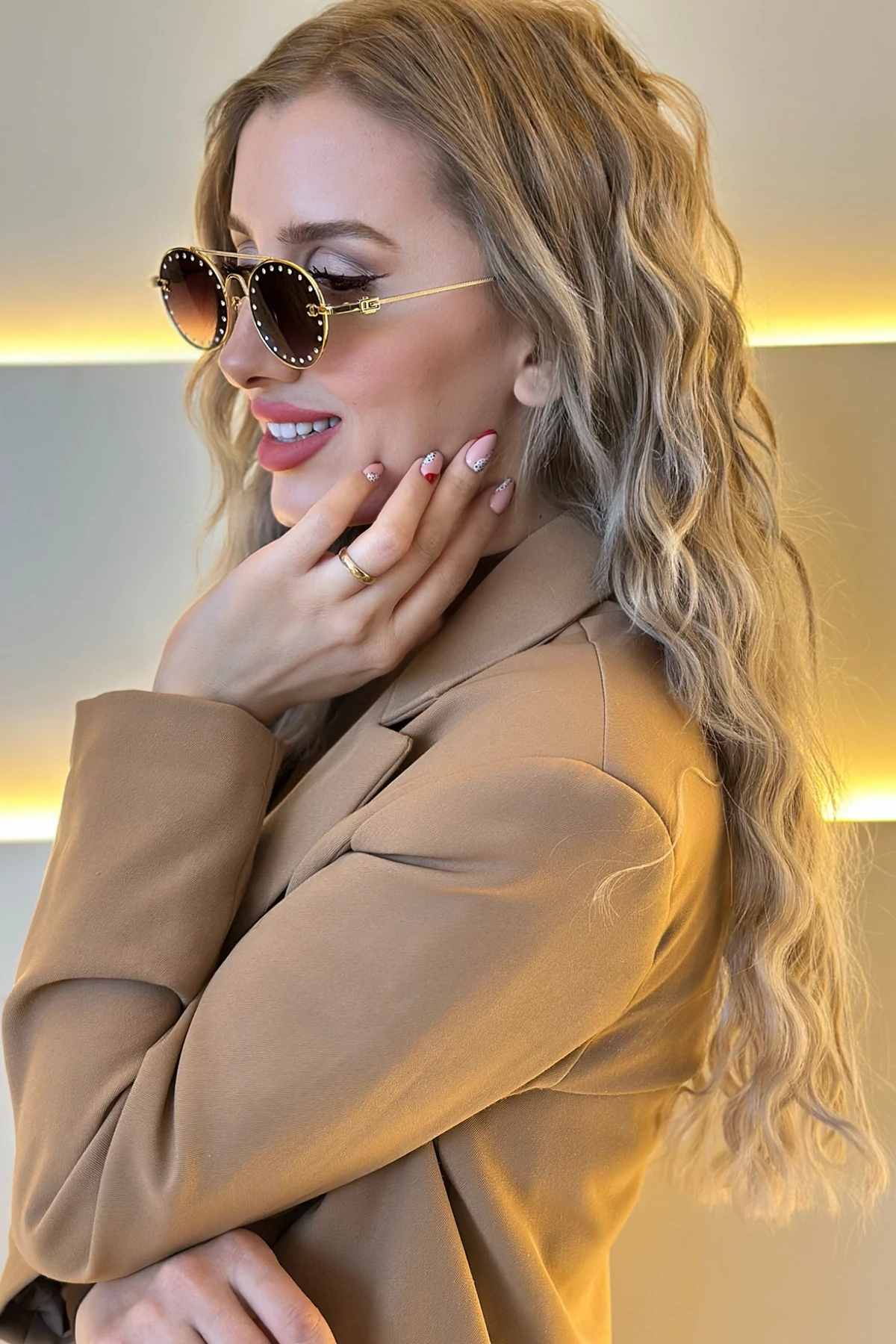 Chnl - Güneş Gözlüğü Taş Detaylı