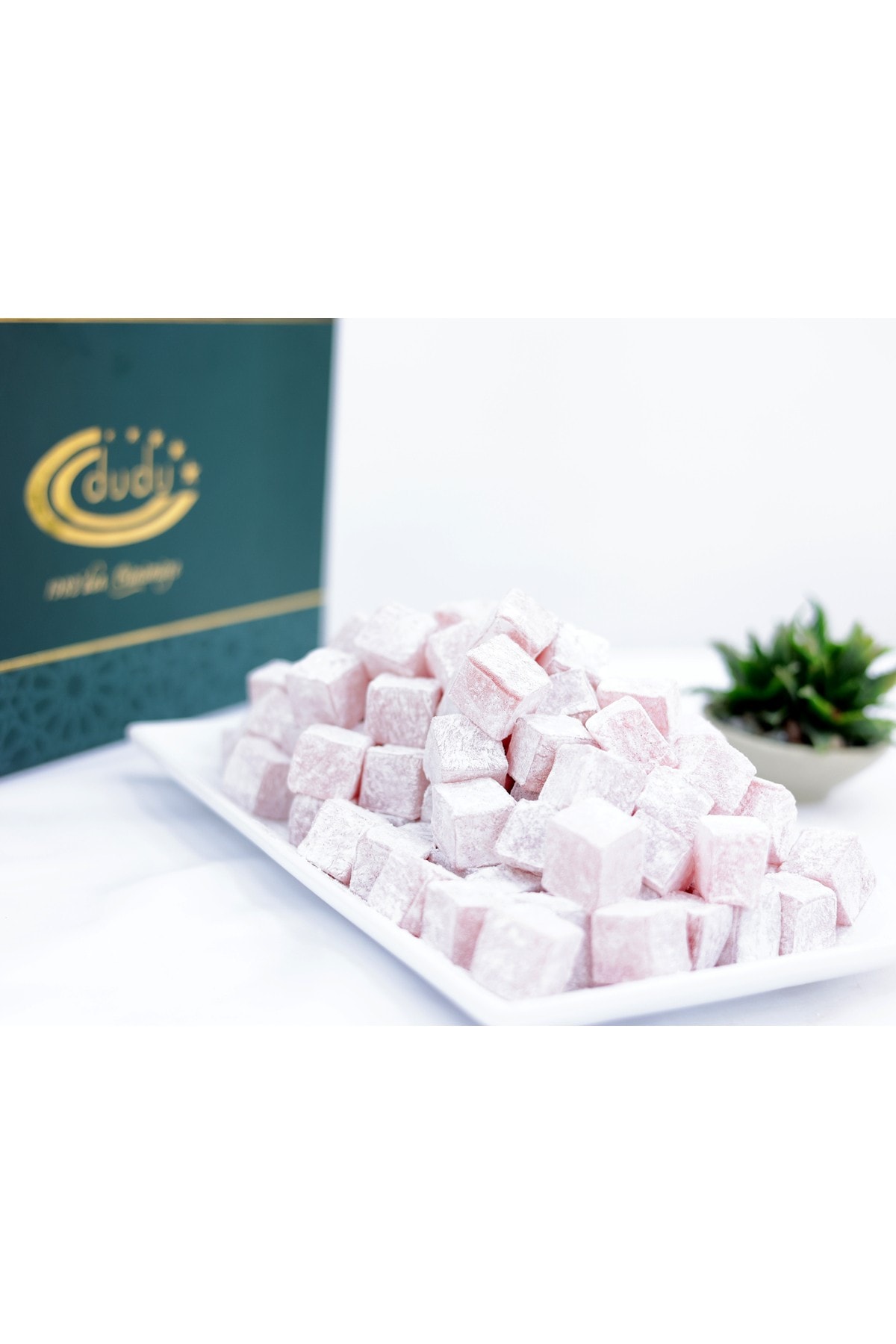 Güllü Lokum 500 gr – Geleneksel Gül Aromalı Lokum