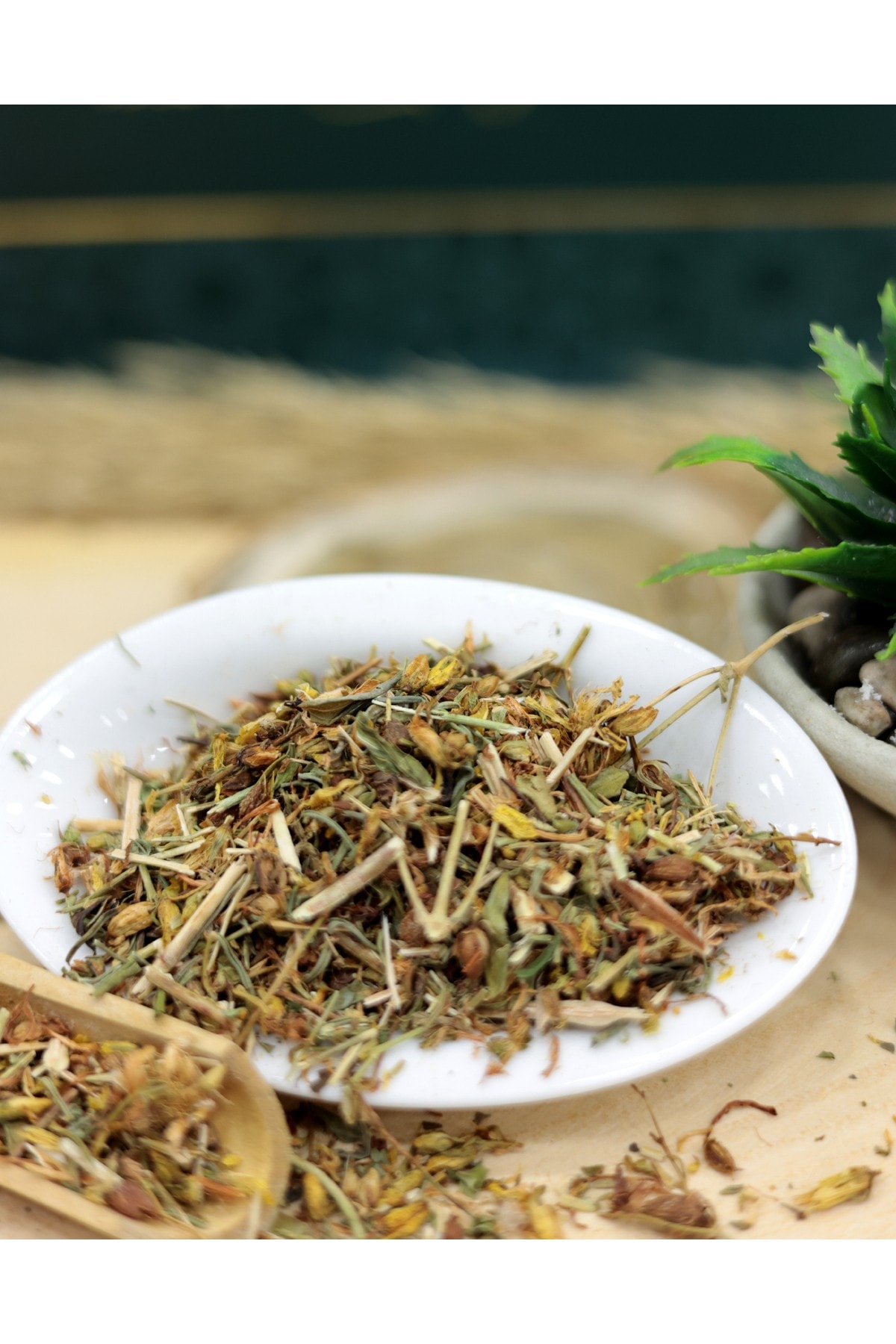 Kantaron Otu 250 gr – Doğal ve Kurutulmuş Şifalı Bitki