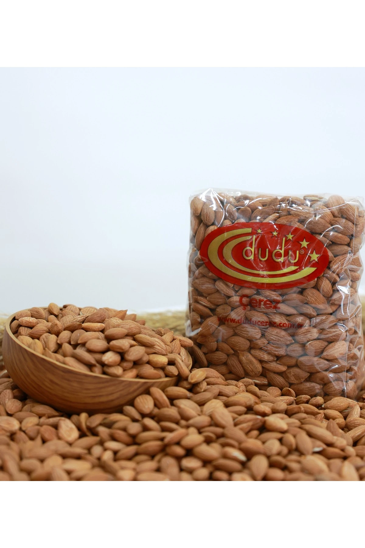 Gün Kurusu Kayısı Çekirdeği 1000 gr – Tatlı Aromalı & Katkısız Lezzet