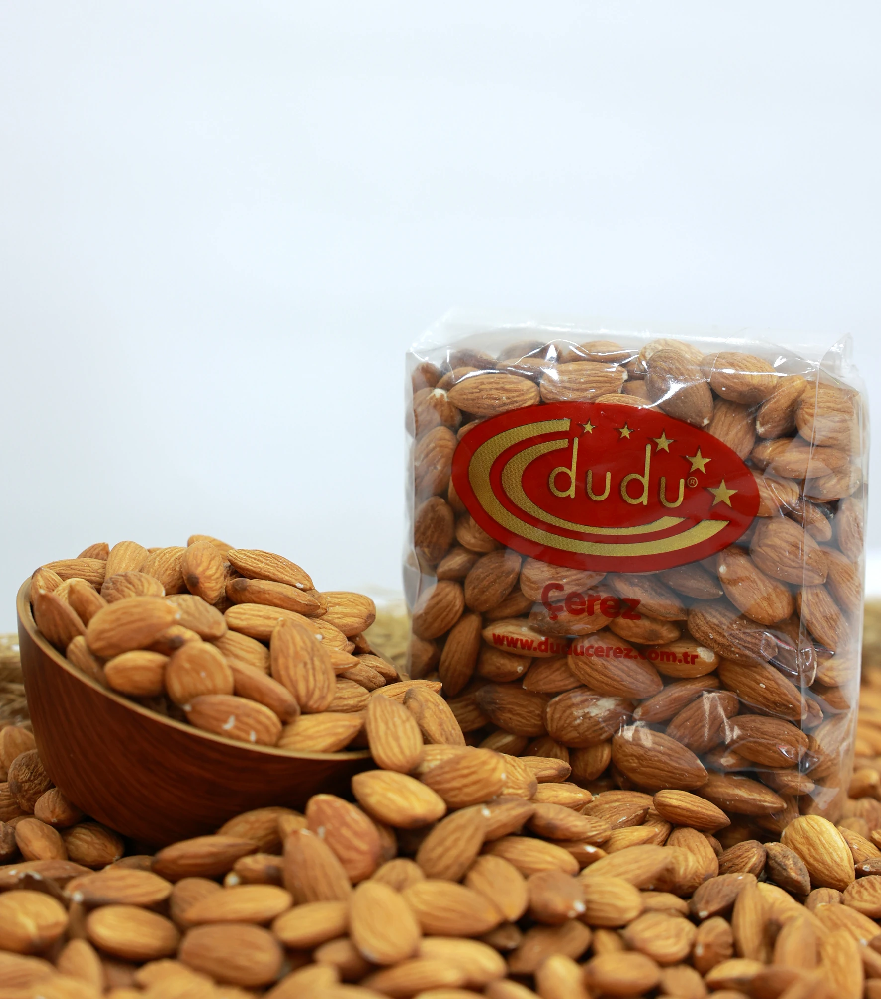 Çiğ Badem İçi 1000 gr – Doğal, Katkısız ve Besleyici Atıştırmalık