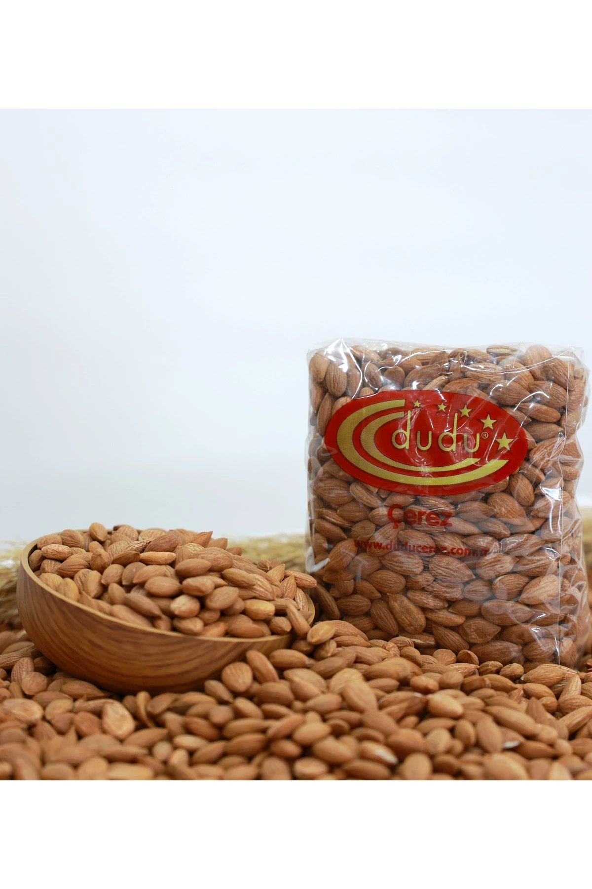 Gün Kurusu Kayısı Çekirdeği 1000 gr – Tatlı Aromalı & Katkısız Lezzet