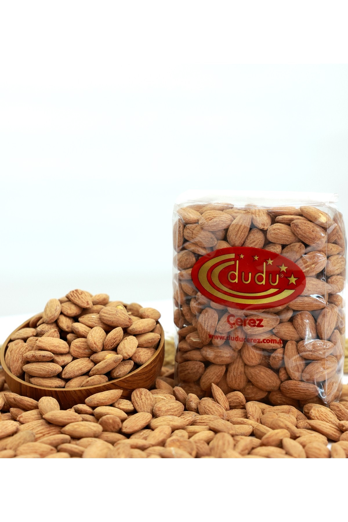 Çiğ Badem İçi 1000 gr – Doğal, Katkısız ve Besleyici Atıştırmalık
