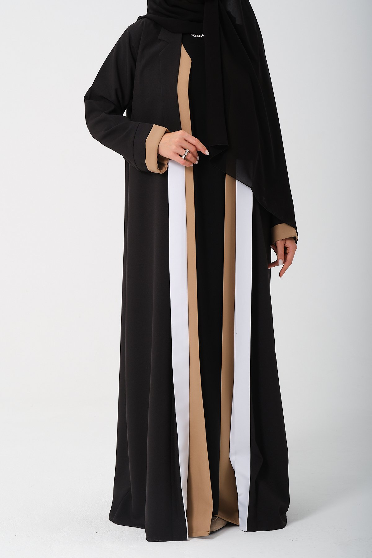 3 Renkli Abaya main variant image