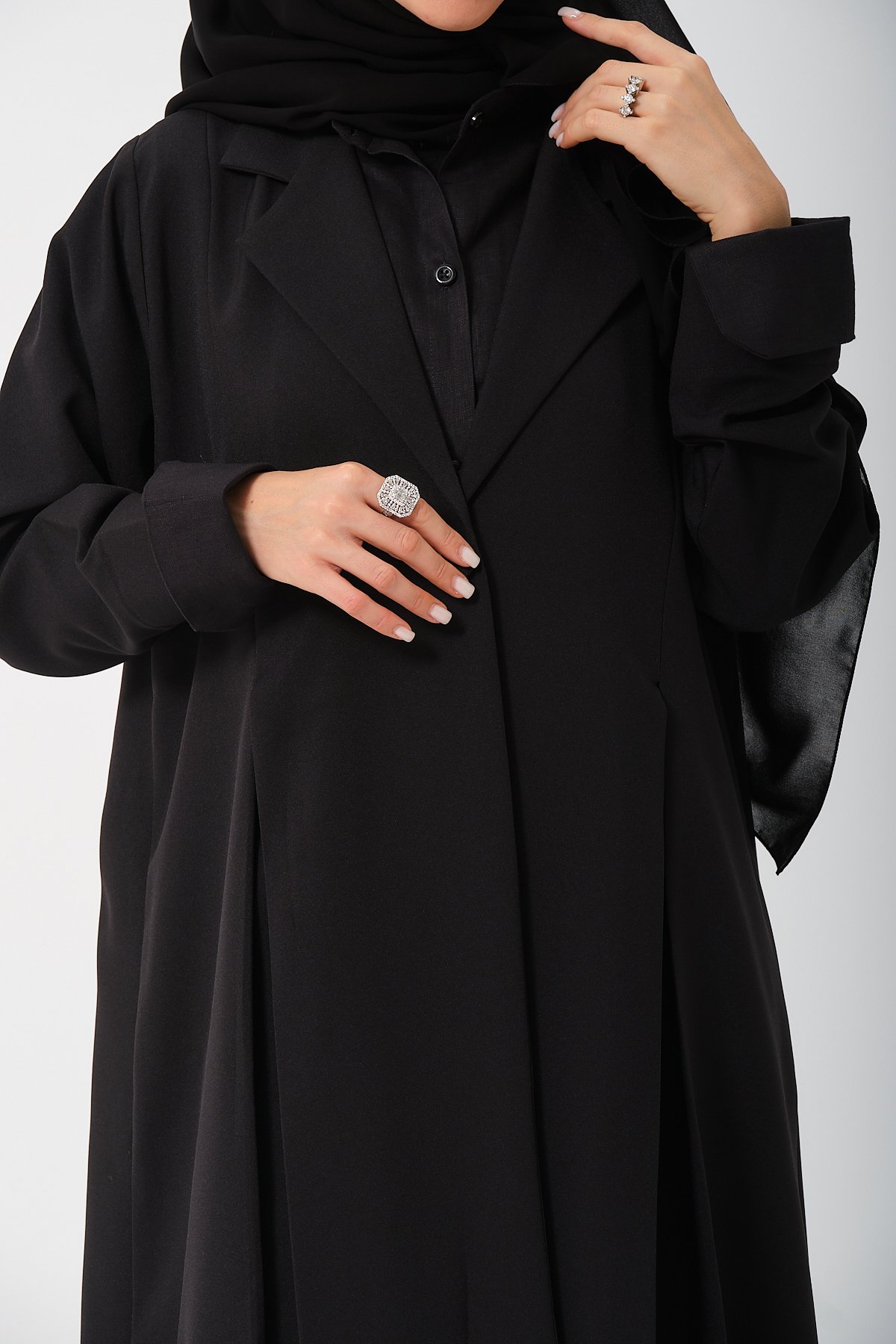 GÖMLEKLİ ABAYA