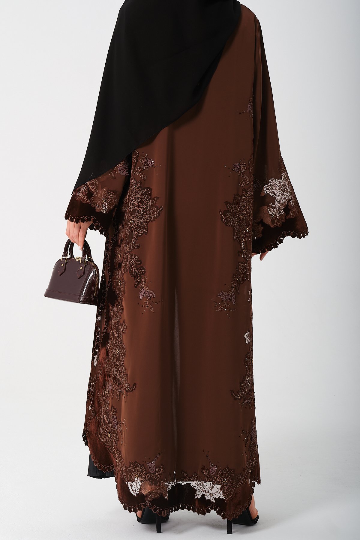 ÖZEL SERİ ABAYA