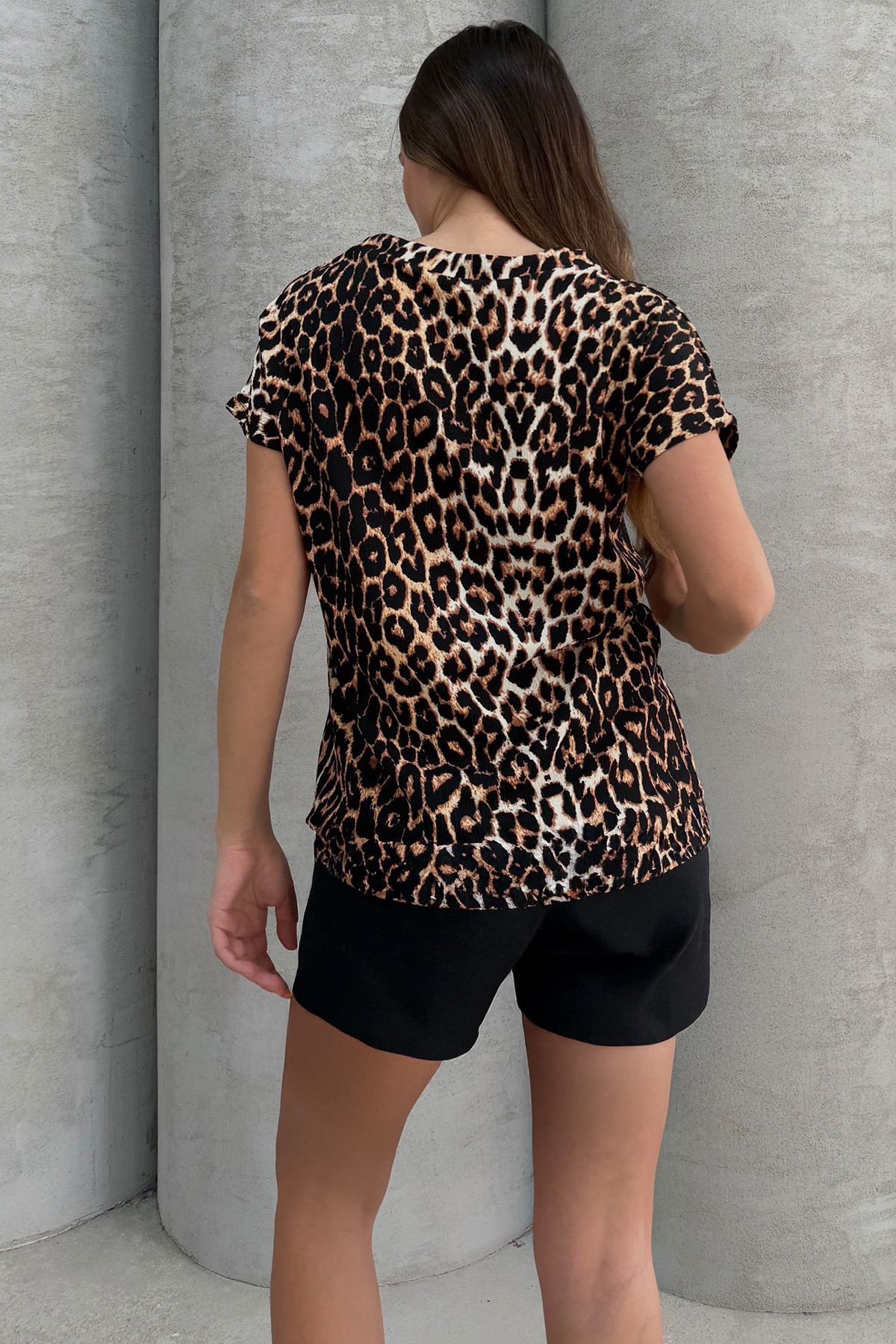 Soft Touch Geniş Yaka Oversize T-shirt