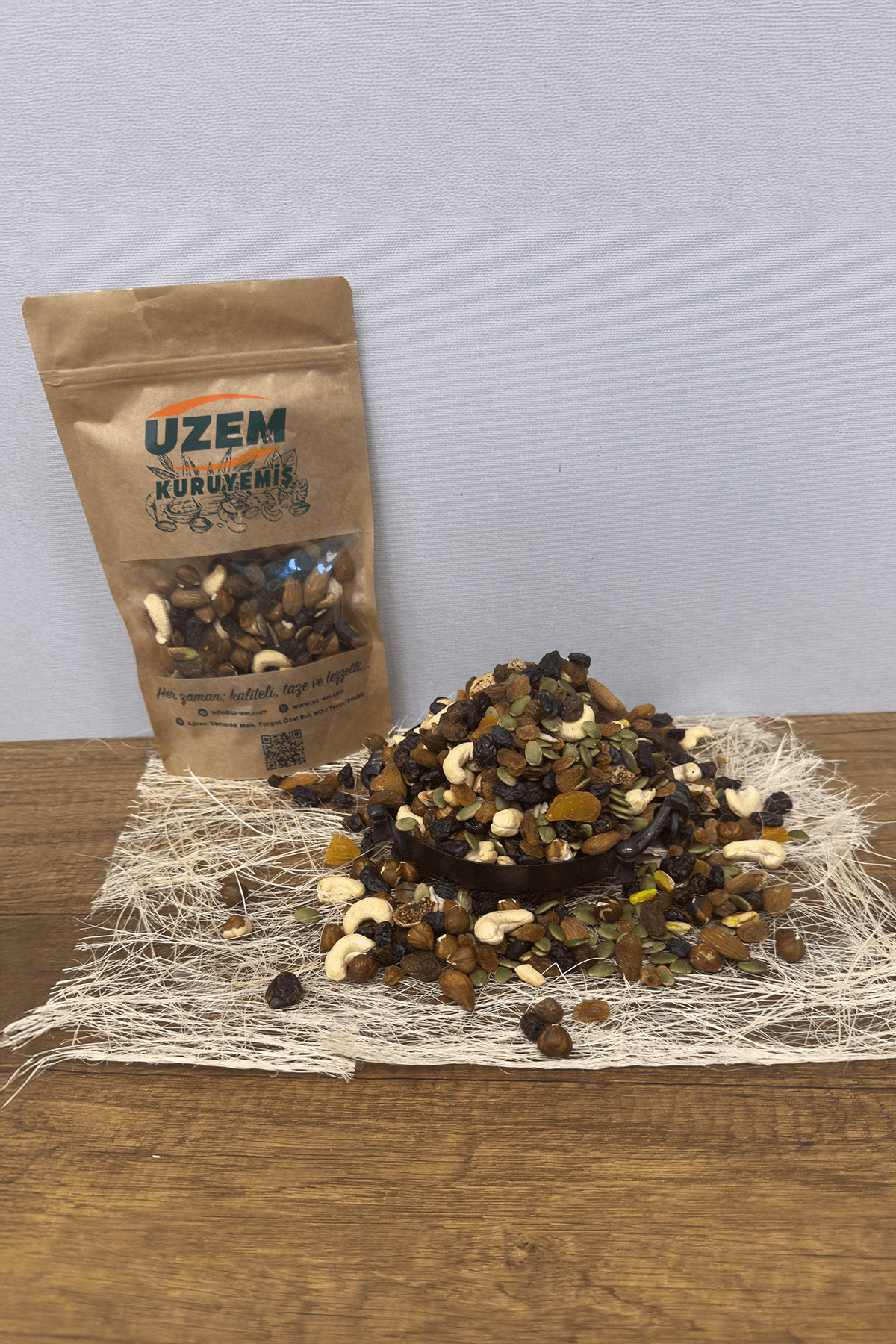 GELENEKSEL NATURAL KARIŞIK KURUYEMİŞ