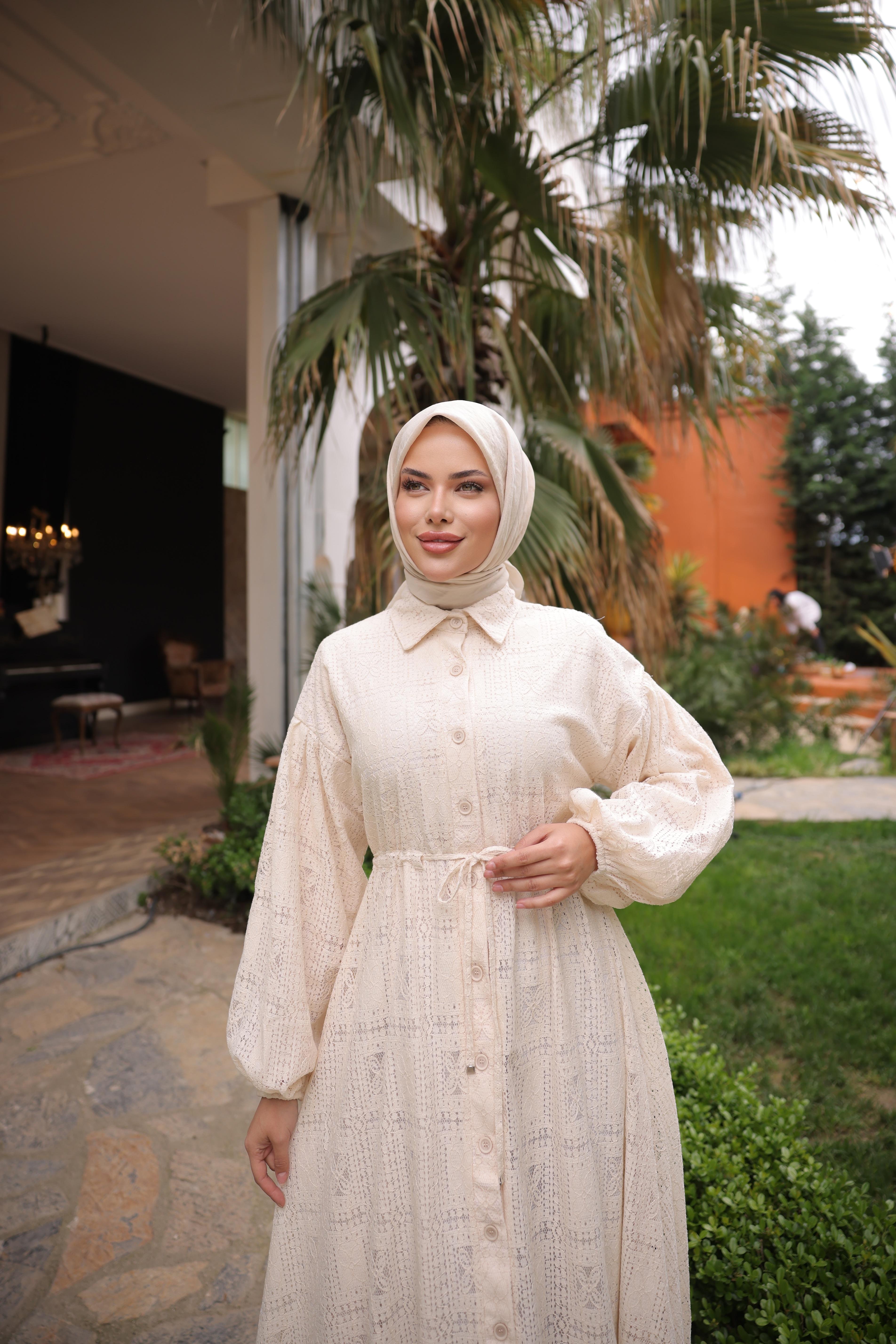 Lace Elbise