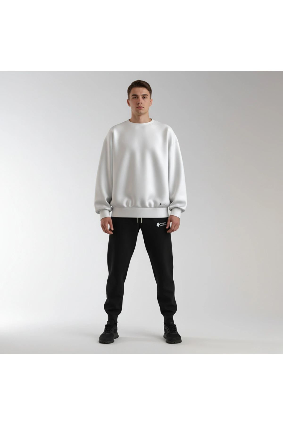 Beyaz Üst Siyah Alt Kışlık Eşofman Takımı