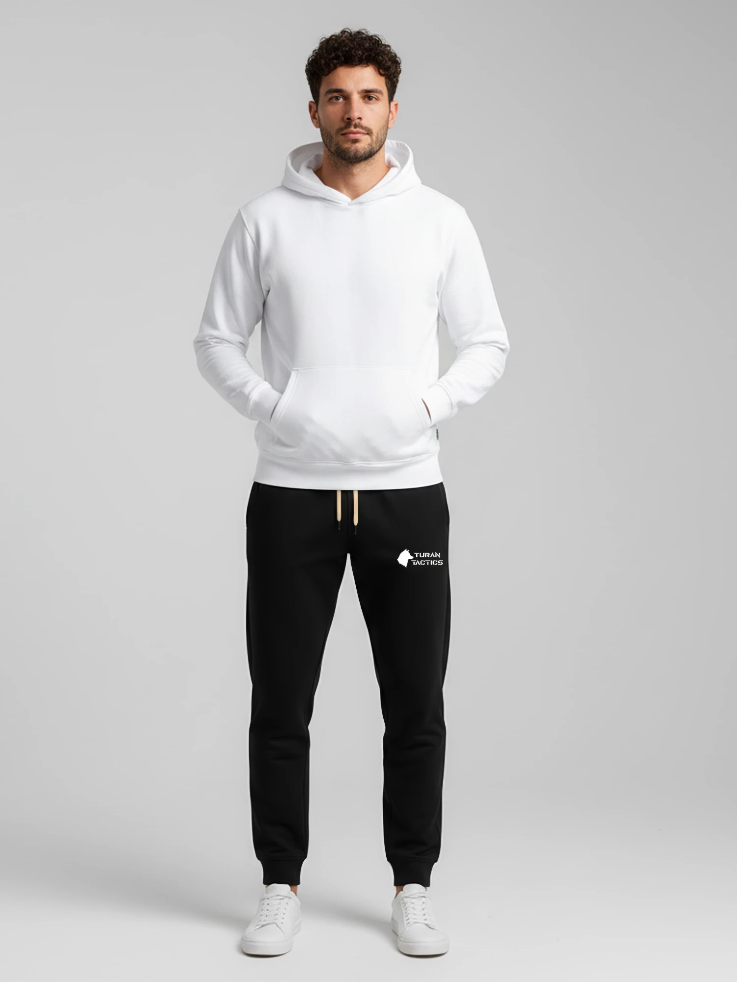 Beyaz Hoodie & Siyah Eşofman Takım