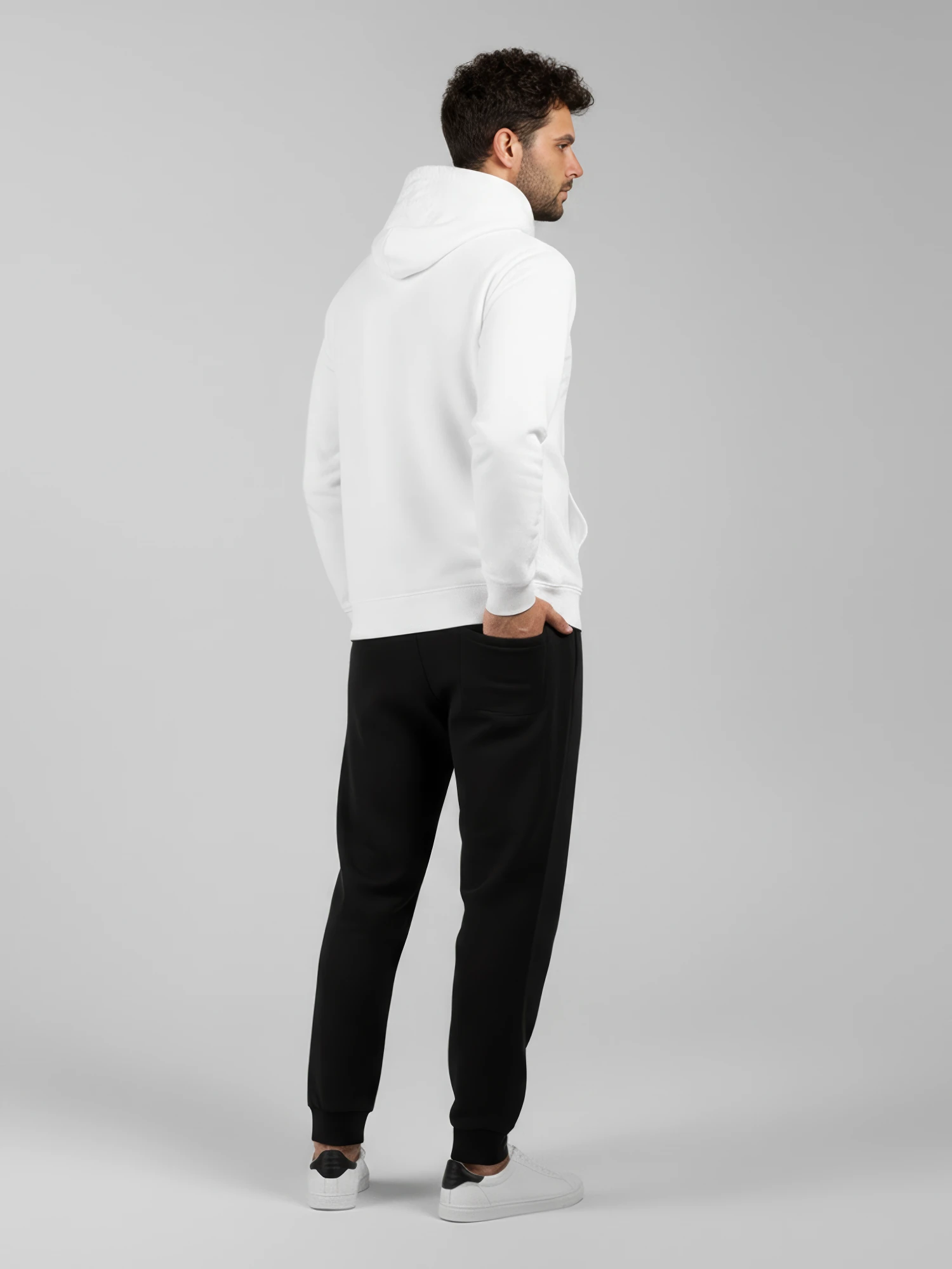 Beyaz Hoodie & Siyah Eşofman Takım