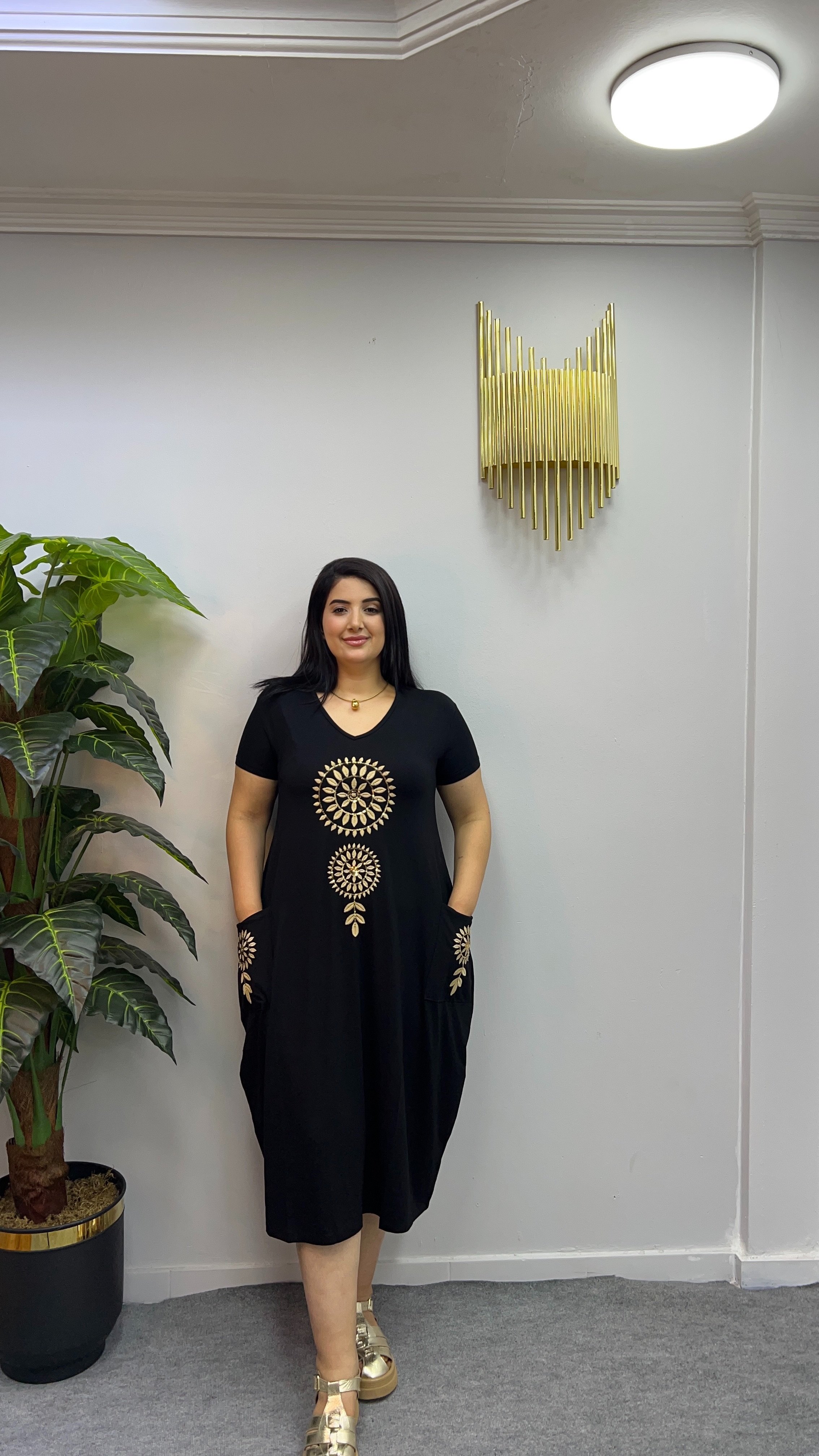 GoldNakış Detaylı Elbise
