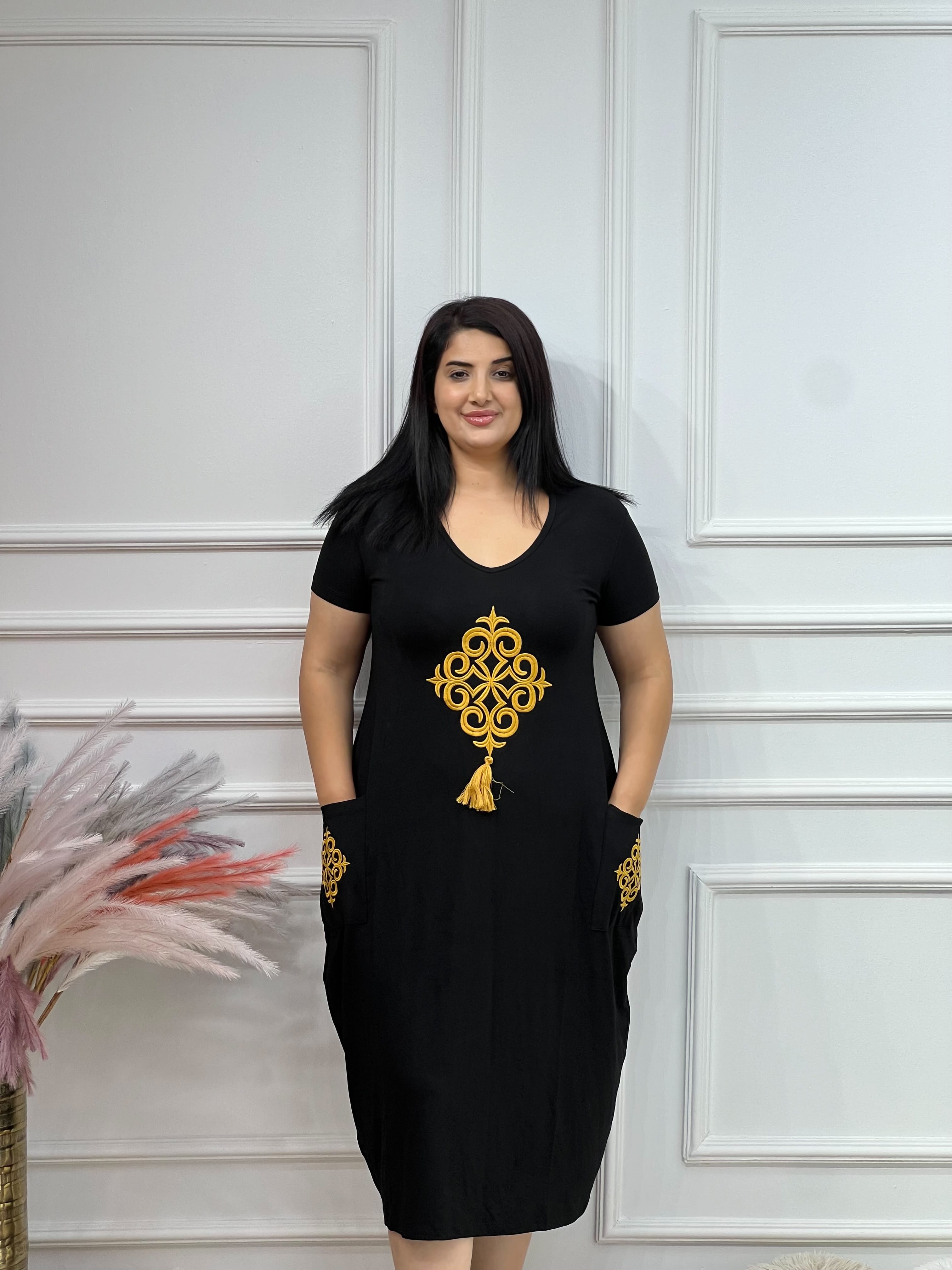 Hardal Sarı Nakışlı Elbise
