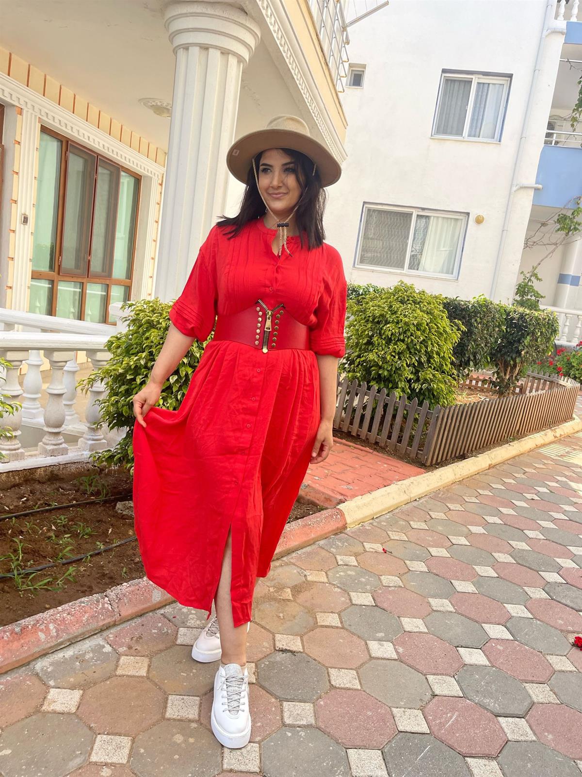 Kırmızı Dugmelı Vıskon Elbıse