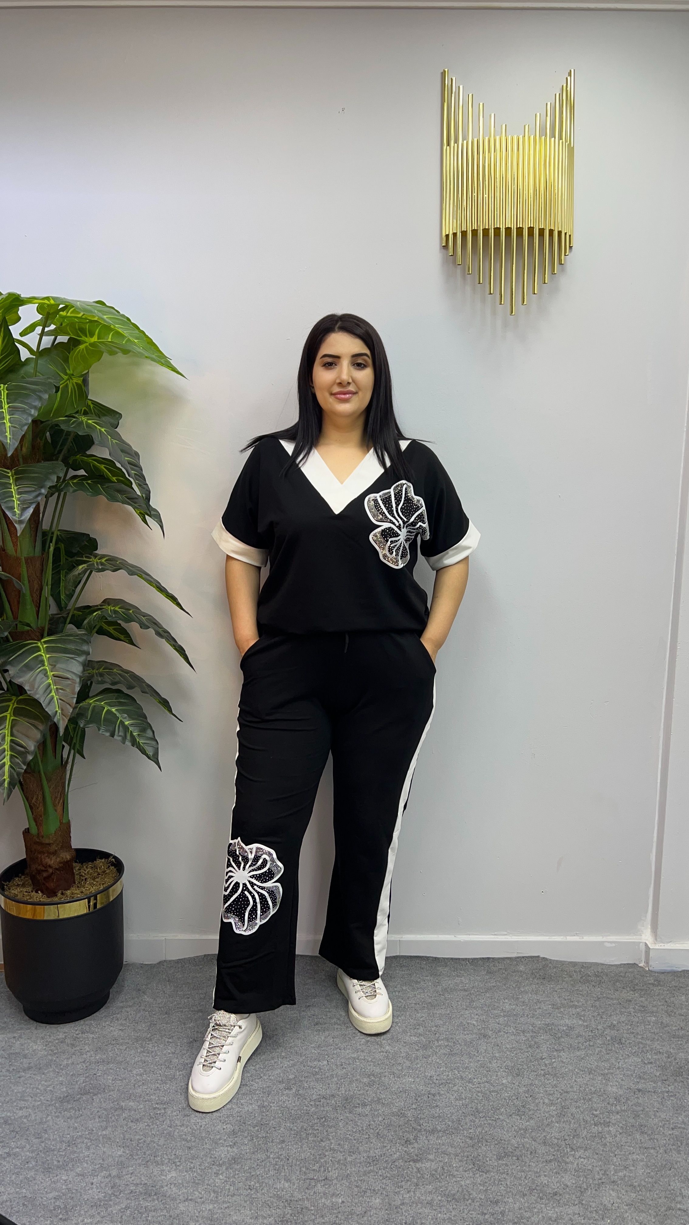 Çiçekli Taş Baskılı Takım