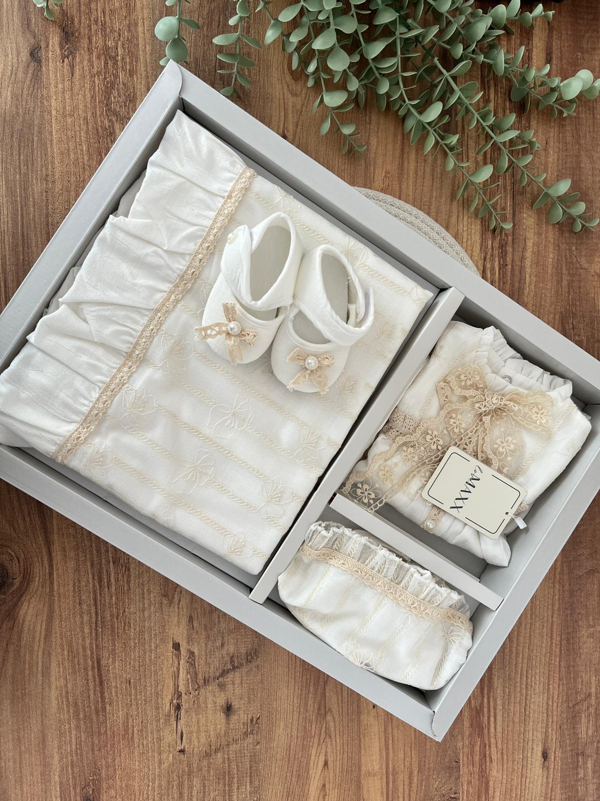 Kız  Bebek 0-3 Ay Dantelli Premium 5'li Set