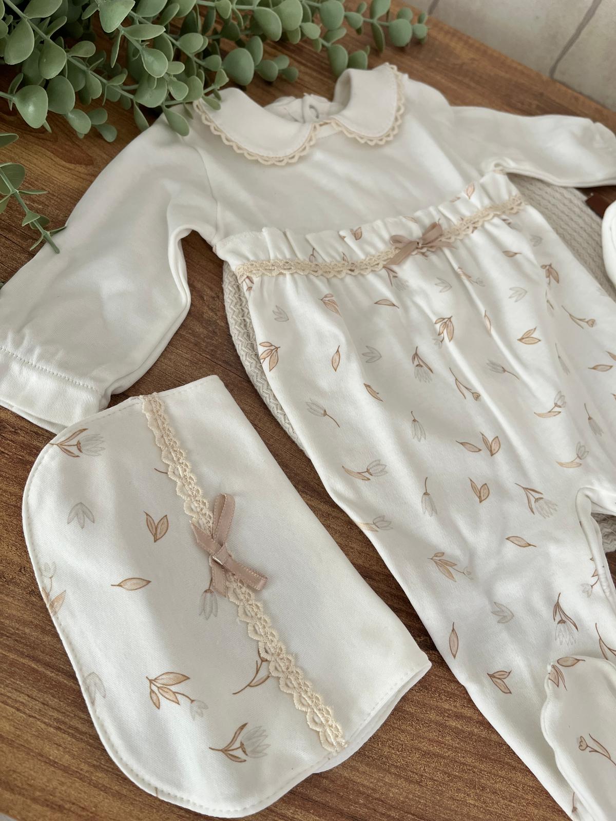 Kız Bebek 0-3 Ay Beauty Girl Kutulu Set Ekru Renk