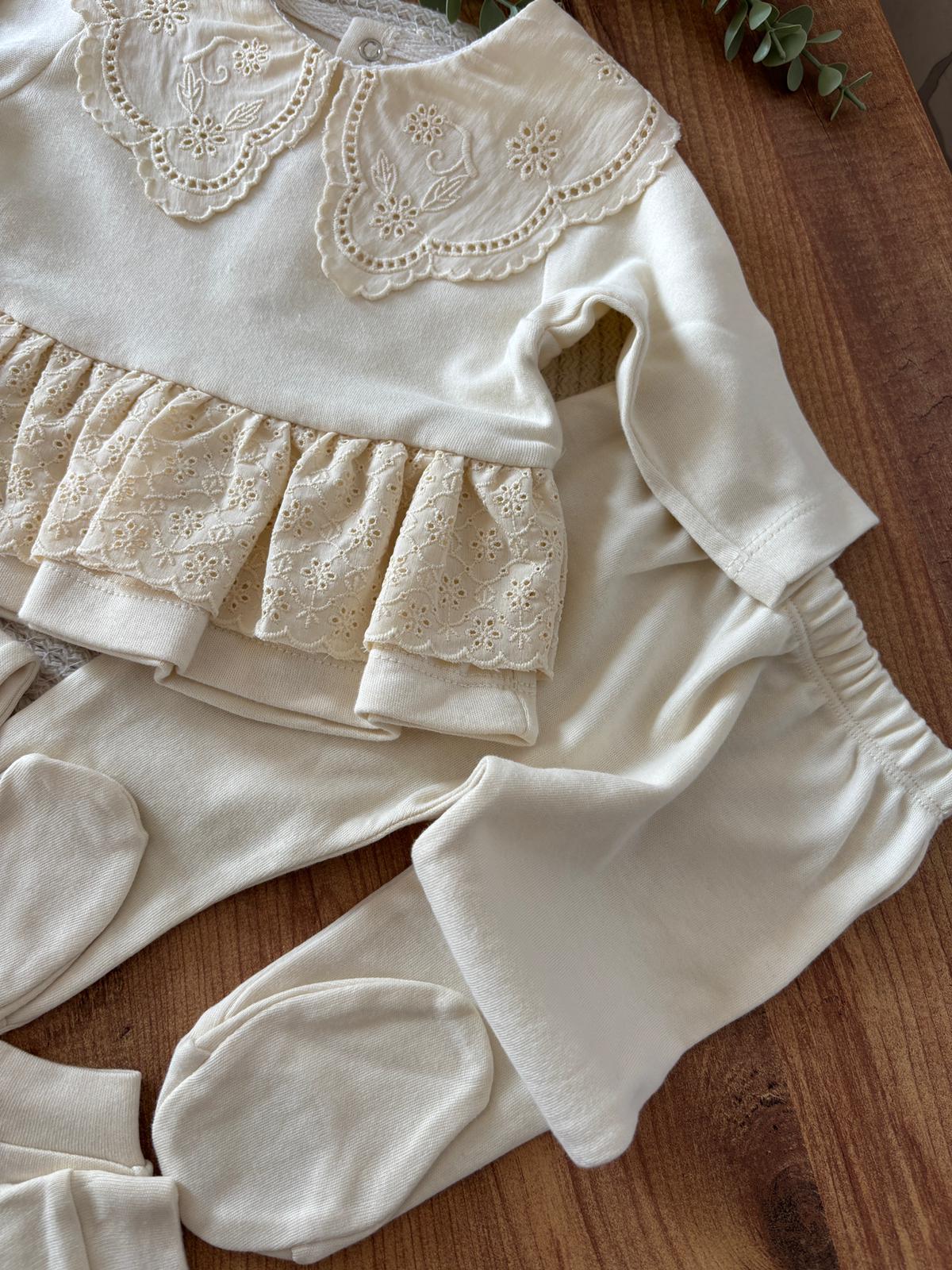 Kız Bebek Elegant 7’li Hastane Çıkışı Seti Krem Renk