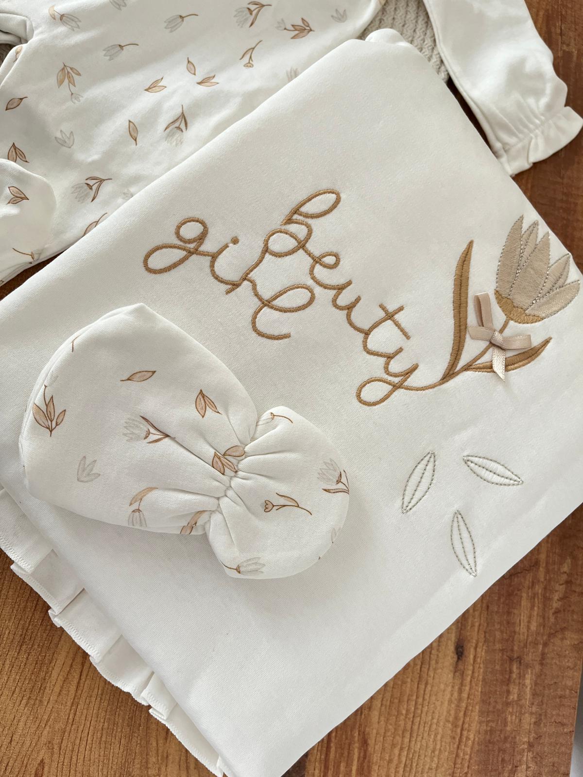 Kız Bebek 0-3 Ay Beauty Girl Kutulu Set Ekru Renk