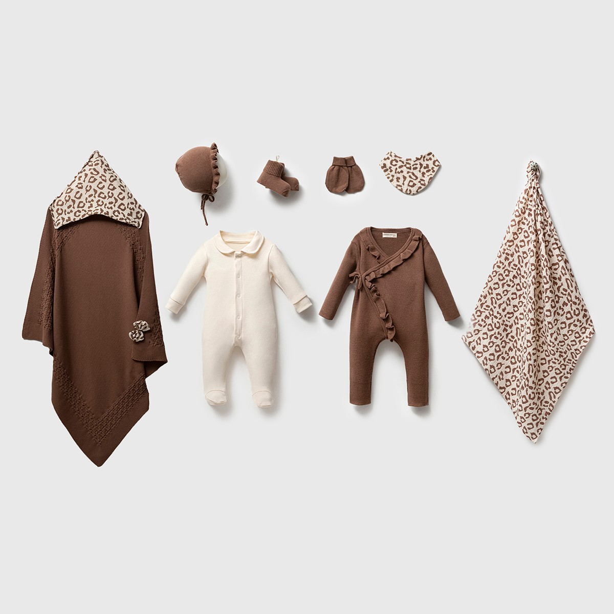 Kız Bebek Premium 0-3 Ay Dora Hastane Çıkışı