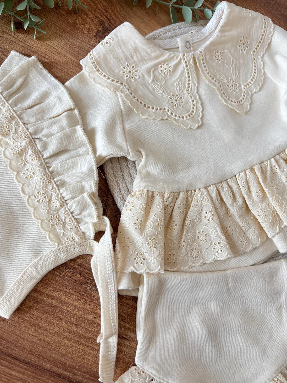 Kız Bebek Elegant 7’li Hastane Çıkışı Seti Krem Renk