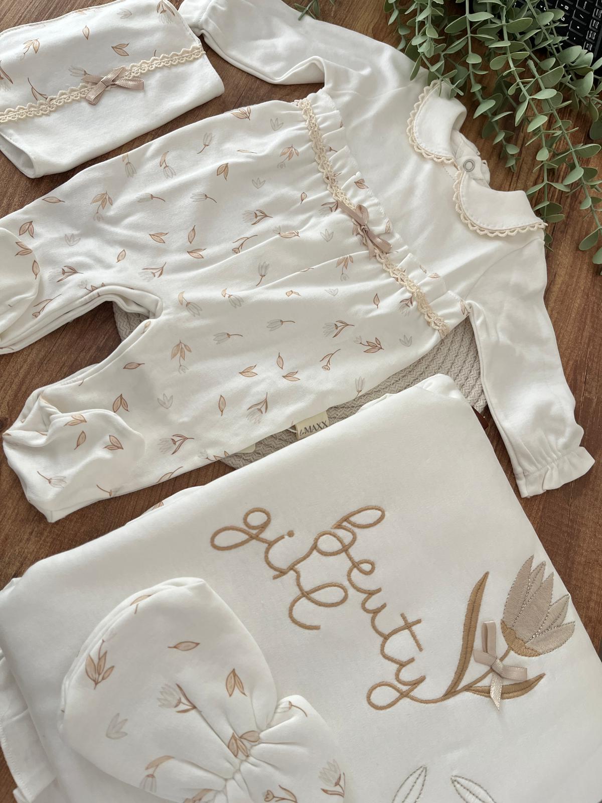 Kız Bebek 0-3 Ay Beauty Girl Kutulu Set Ekru Renk