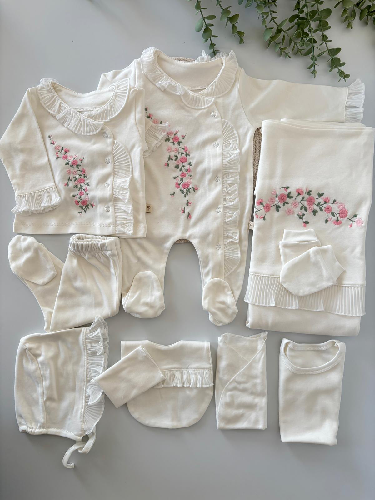 Kız Bebek Premium Çiçek Nakışlı 10'lu Hastane Çıkışı