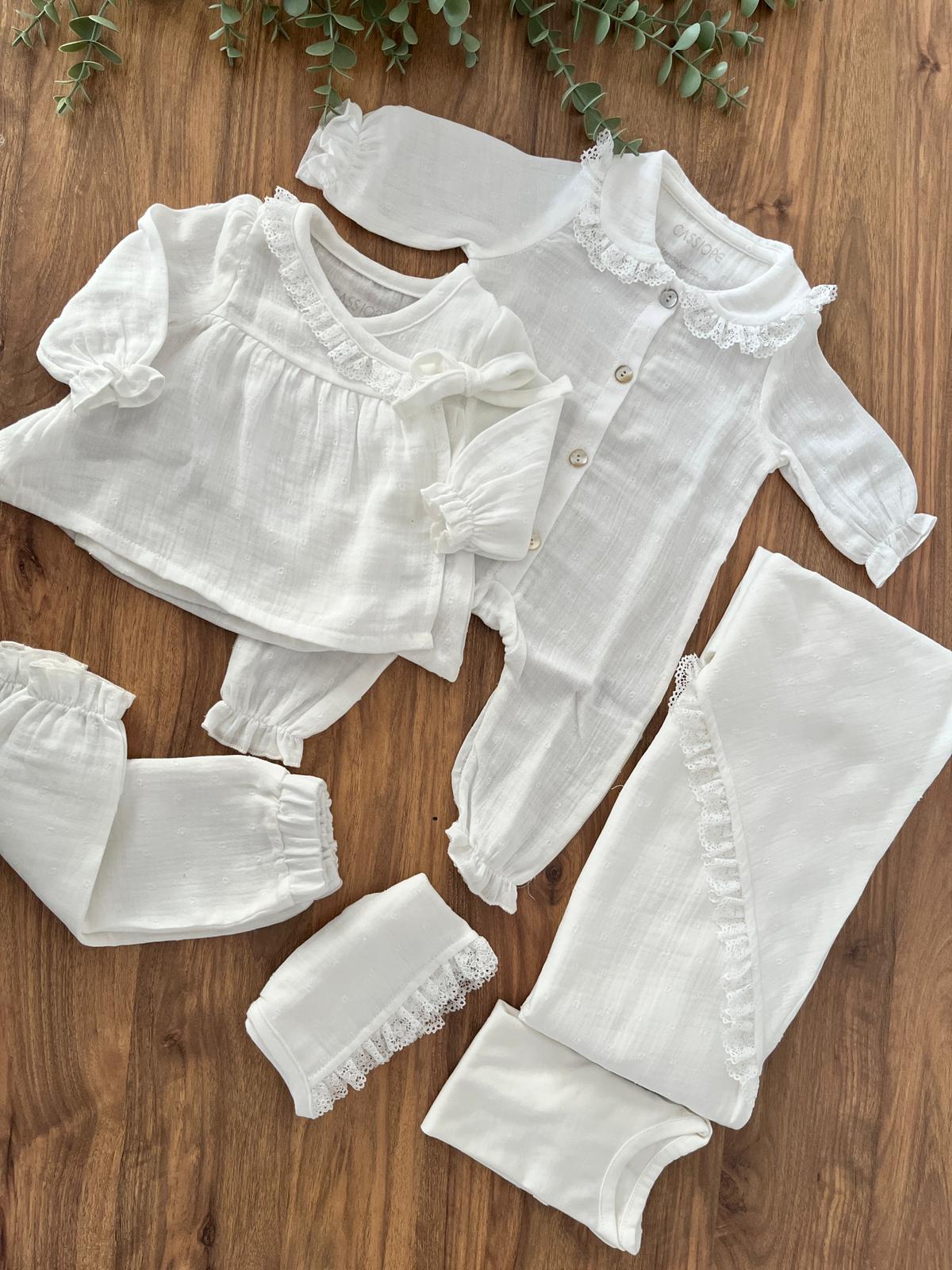 Kız Bebek Pamuklu 10 Parça Müslin Hastane Çıkışı Seti - Beyaz Renk