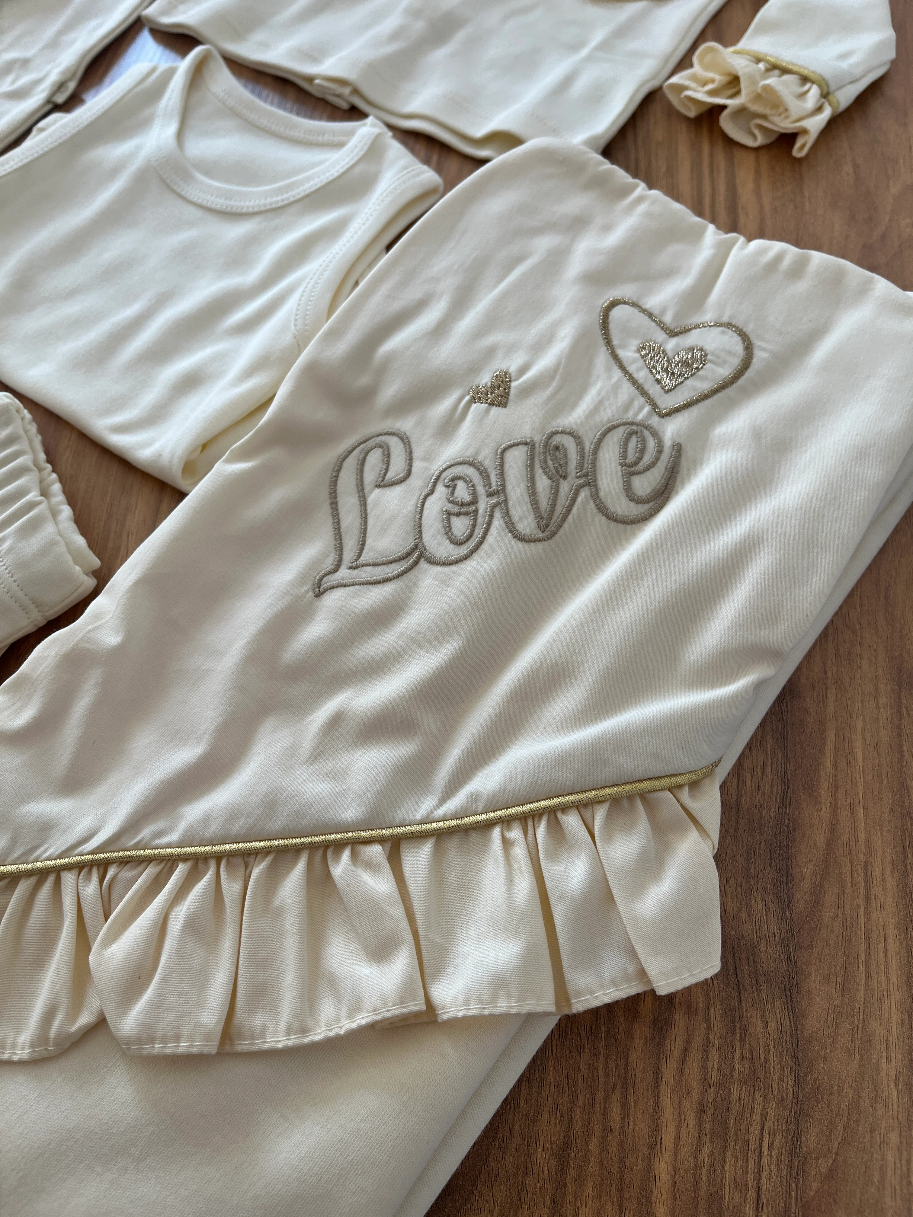 Kız Bebek Pamuklu 0-3 Ay Kalpli Love Naturel 10'lu Hastane Çıkışı