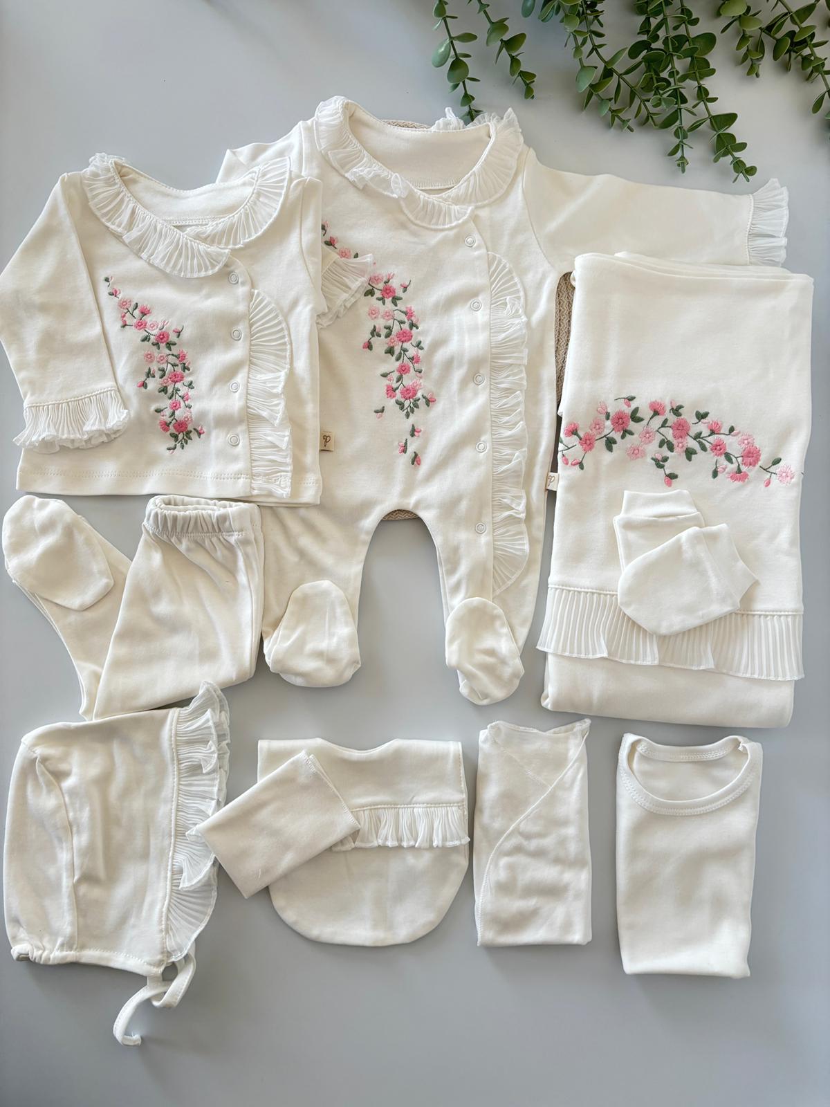 Kız Bebek Premium Çiçek Nakışlı 10'lu Hastane Çıkışı