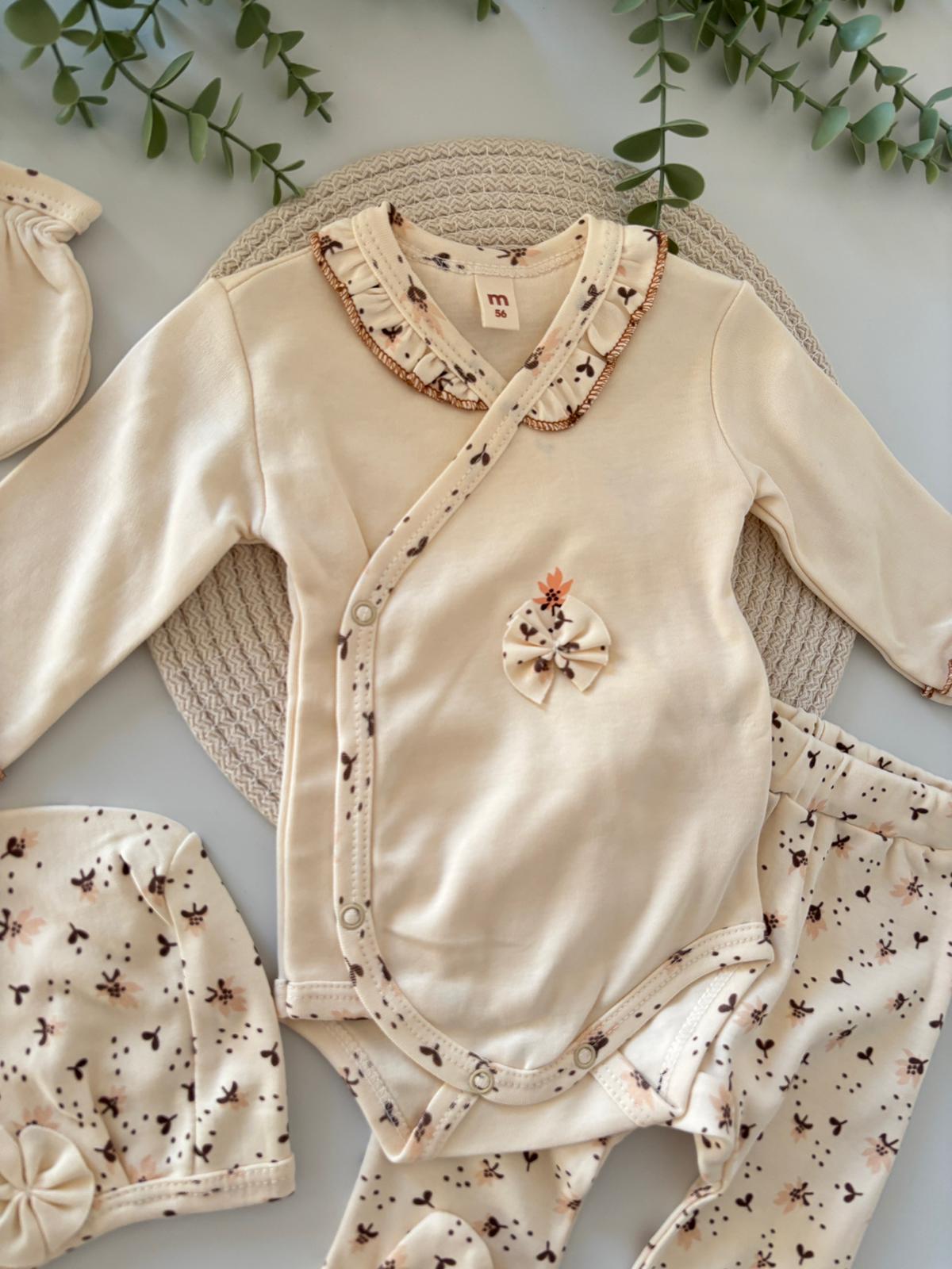 Kız Bebek Pamuklu Fırfır Detaylı 0-3 Ay Battaniyeli Set