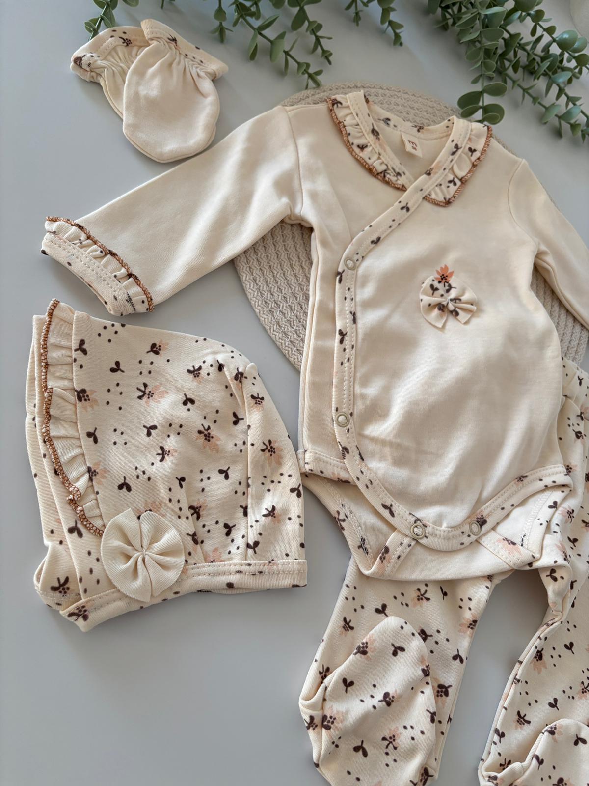 Kız Bebek Pamuklu Fırfır Detaylı 0-3 Ay Battaniyeli Set