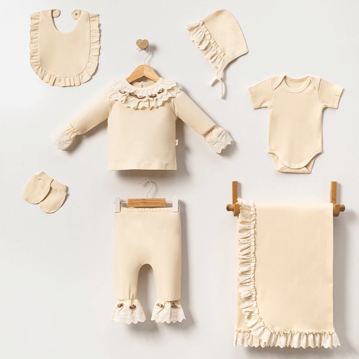 Kız Bebek 0-3 Ay Güllü Naturel 7'li Set - Krem Renk