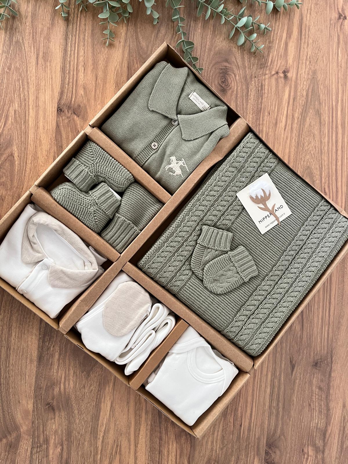 Erkek Bebek 0-3 Ay Dustin 10'lu Polo Yaka Yeşil Renk Hastane Çıkış Seti