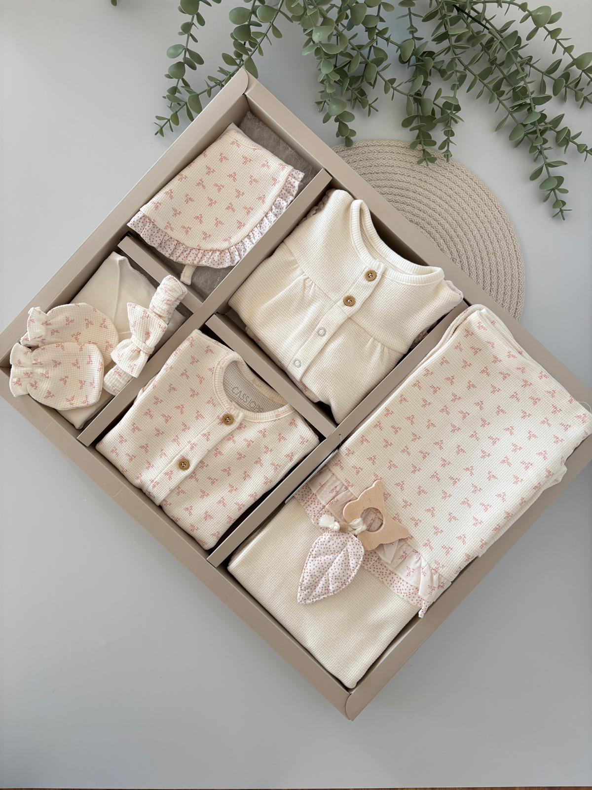 Kız Bebek Çiçek Baskılı Premium 10'lu Hastane Çıkışı Ekru